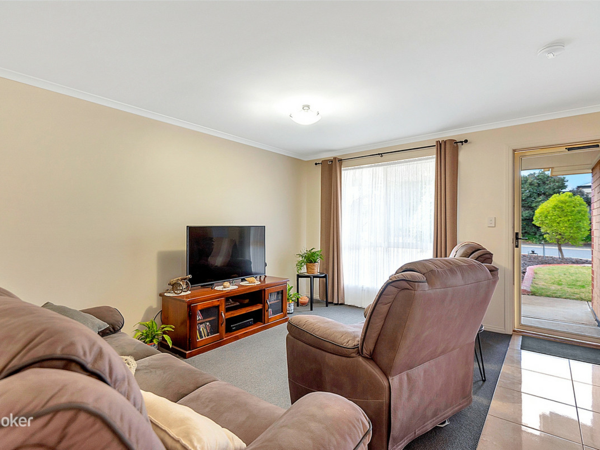 52 Explorer Parade, HEWETT