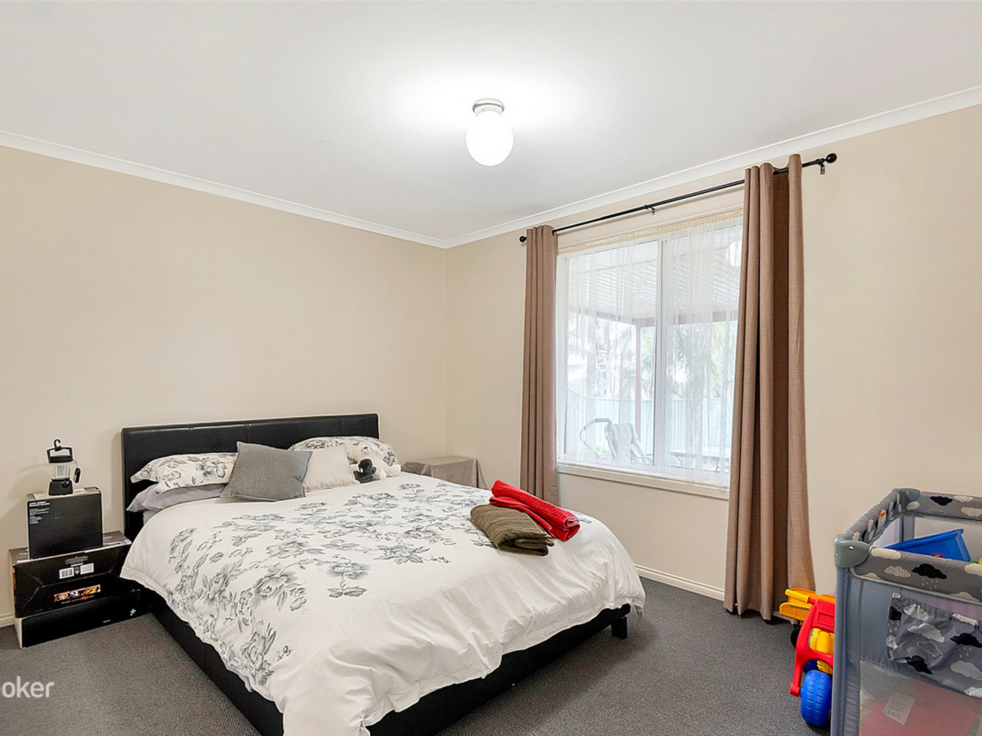 52 Explorer Parade, HEWETT