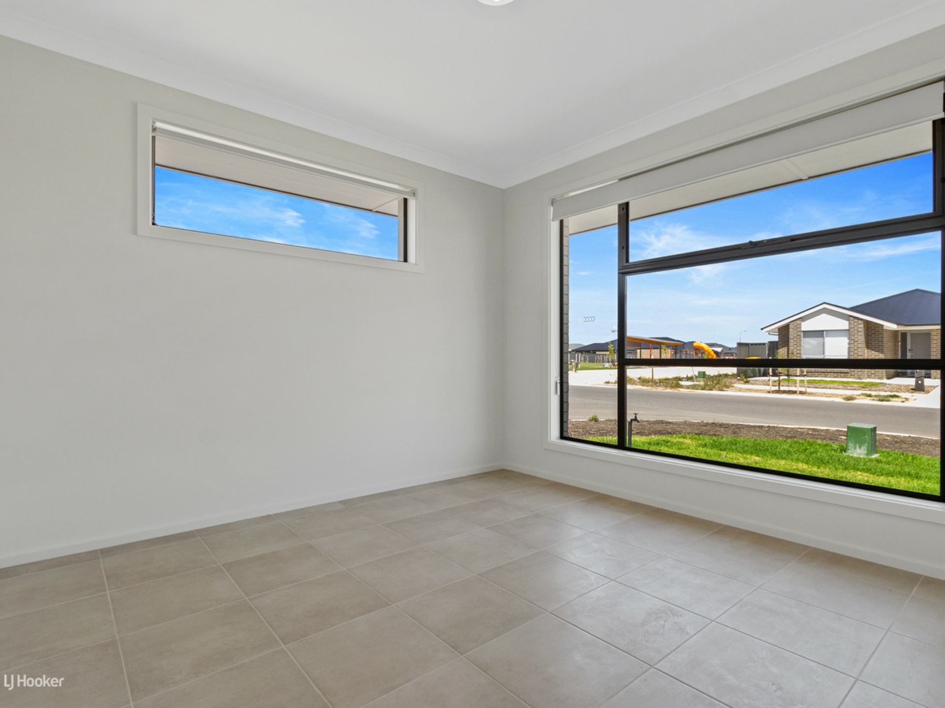 12 Desiree Street, MUNNO PARA DOWNS