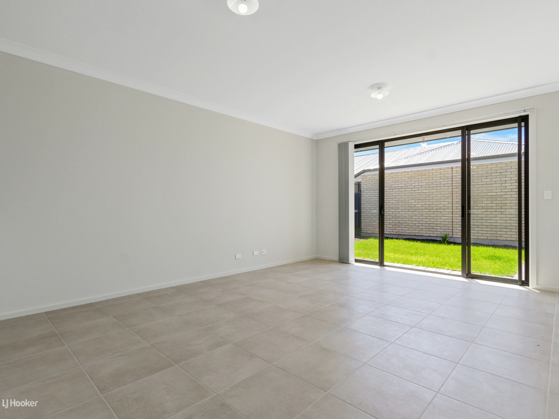 12 Desiree Street, MUNNO PARA DOWNS