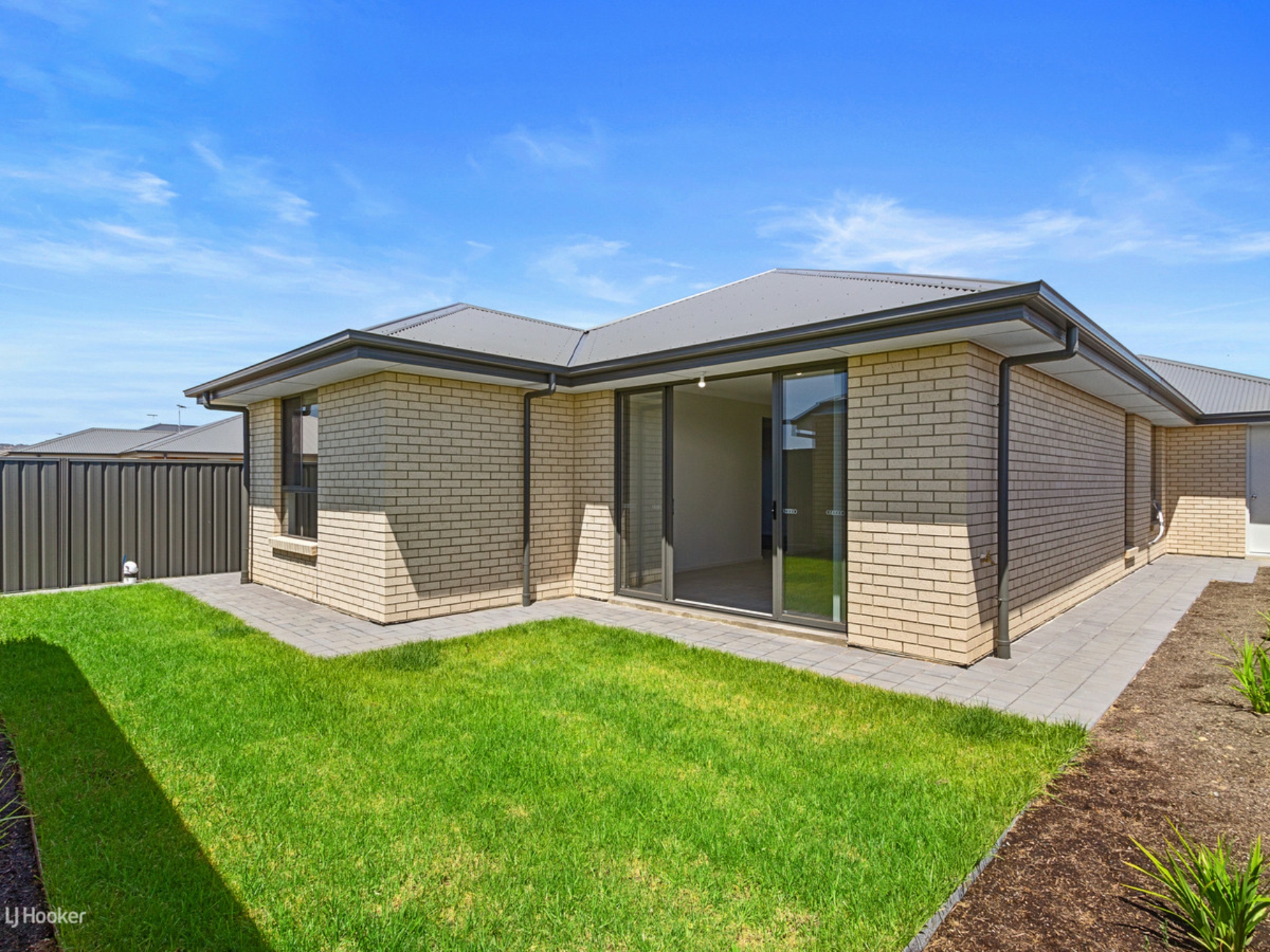 12 Desiree Street, MUNNO PARA DOWNS