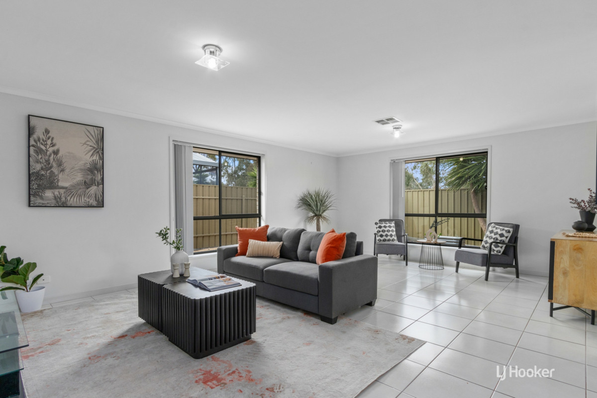 14 Dyson Street, EVANSTON