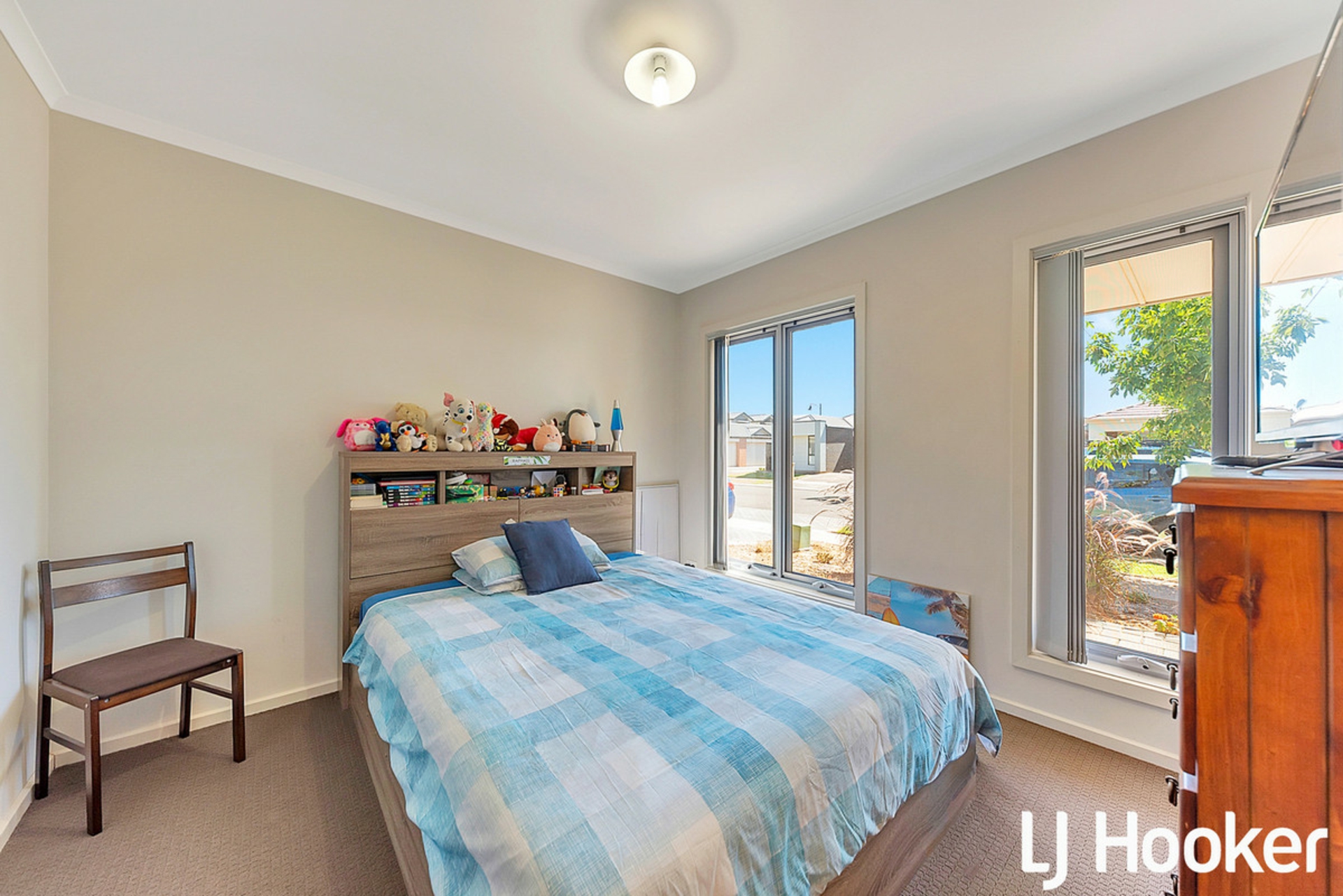 21 McLaren Street, EVANSTON GARDENS