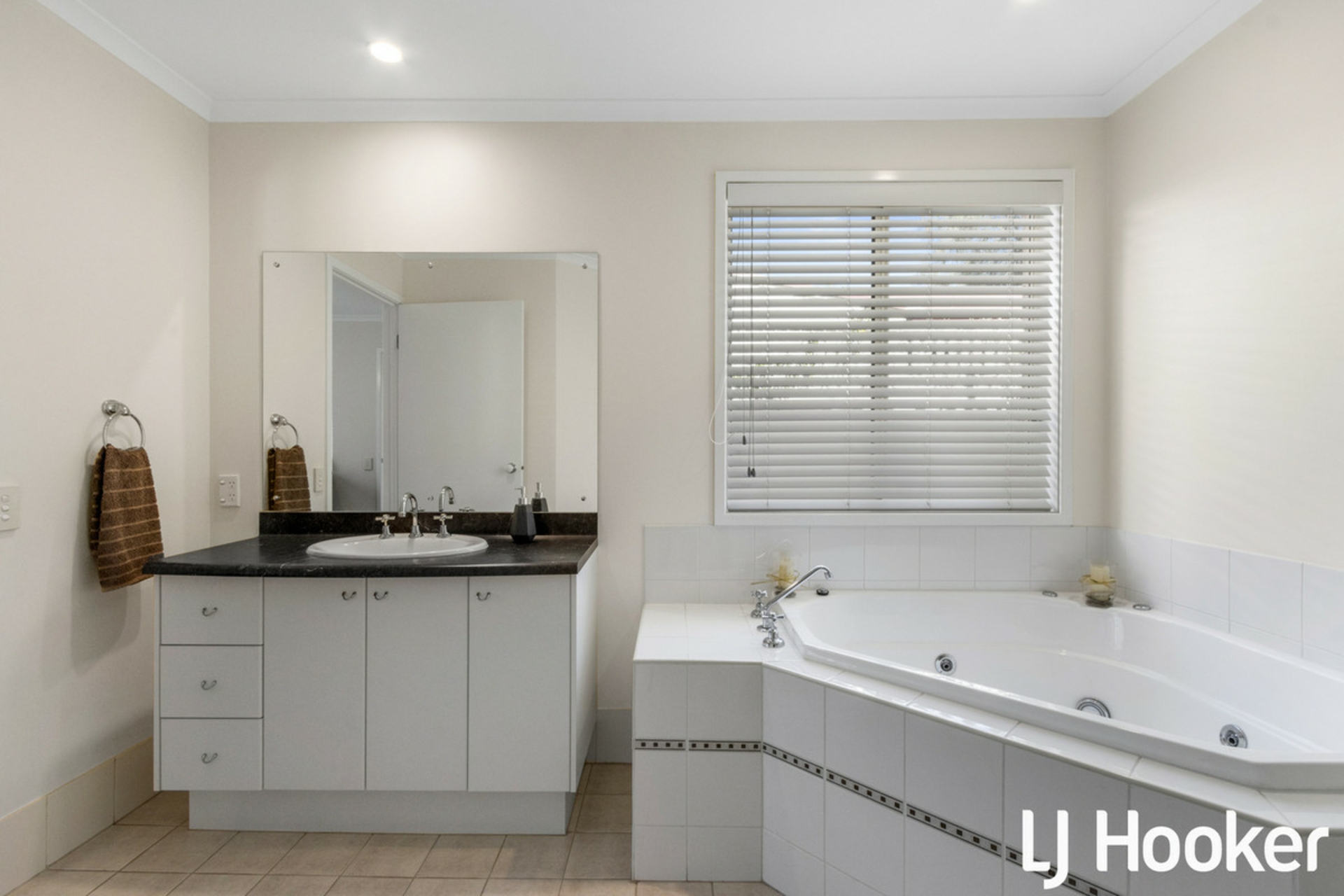 44 Main North Road Willaston SA House for Sale LJ Hooker