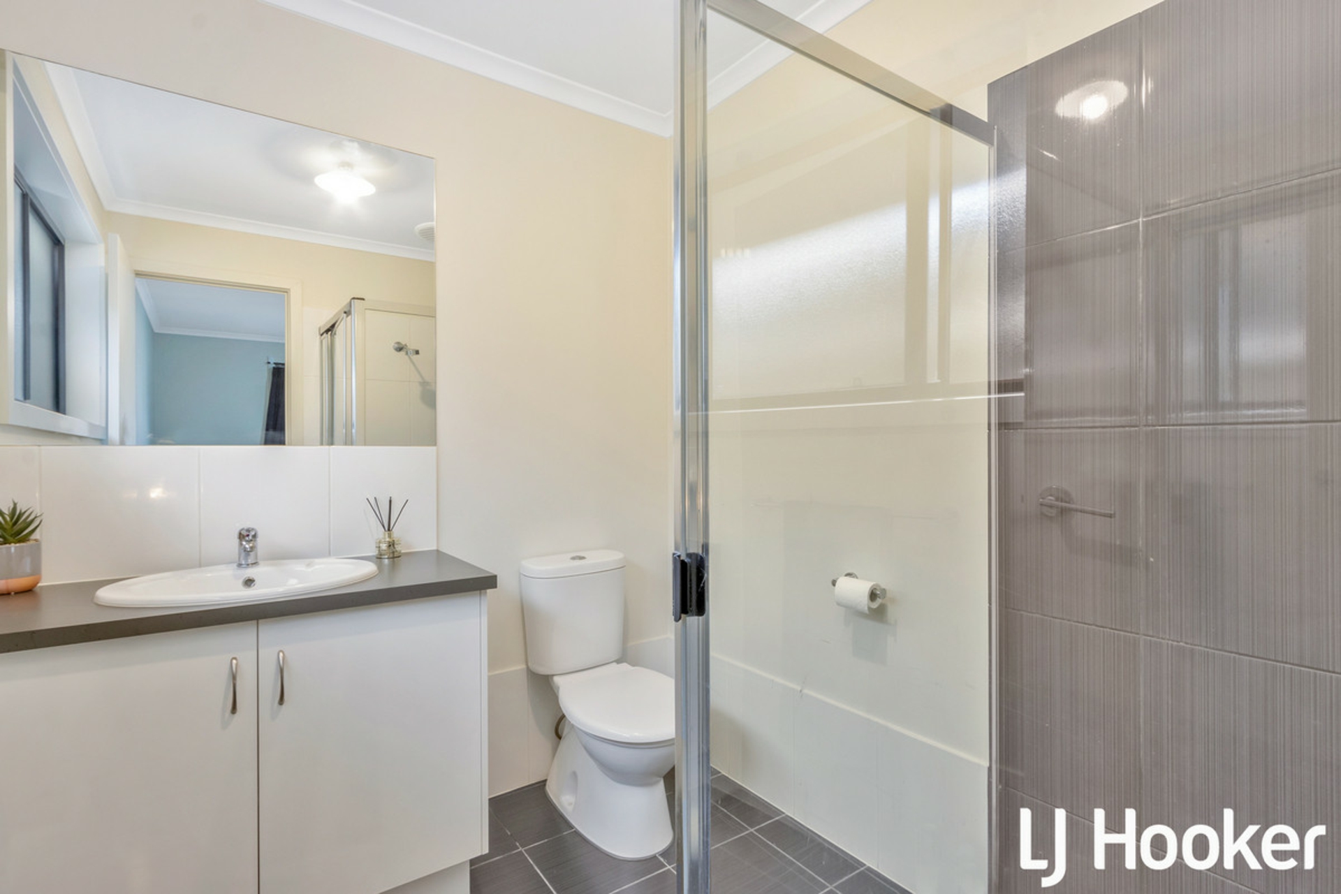 11 Felicia Avenue, SALISBURY DOWNS