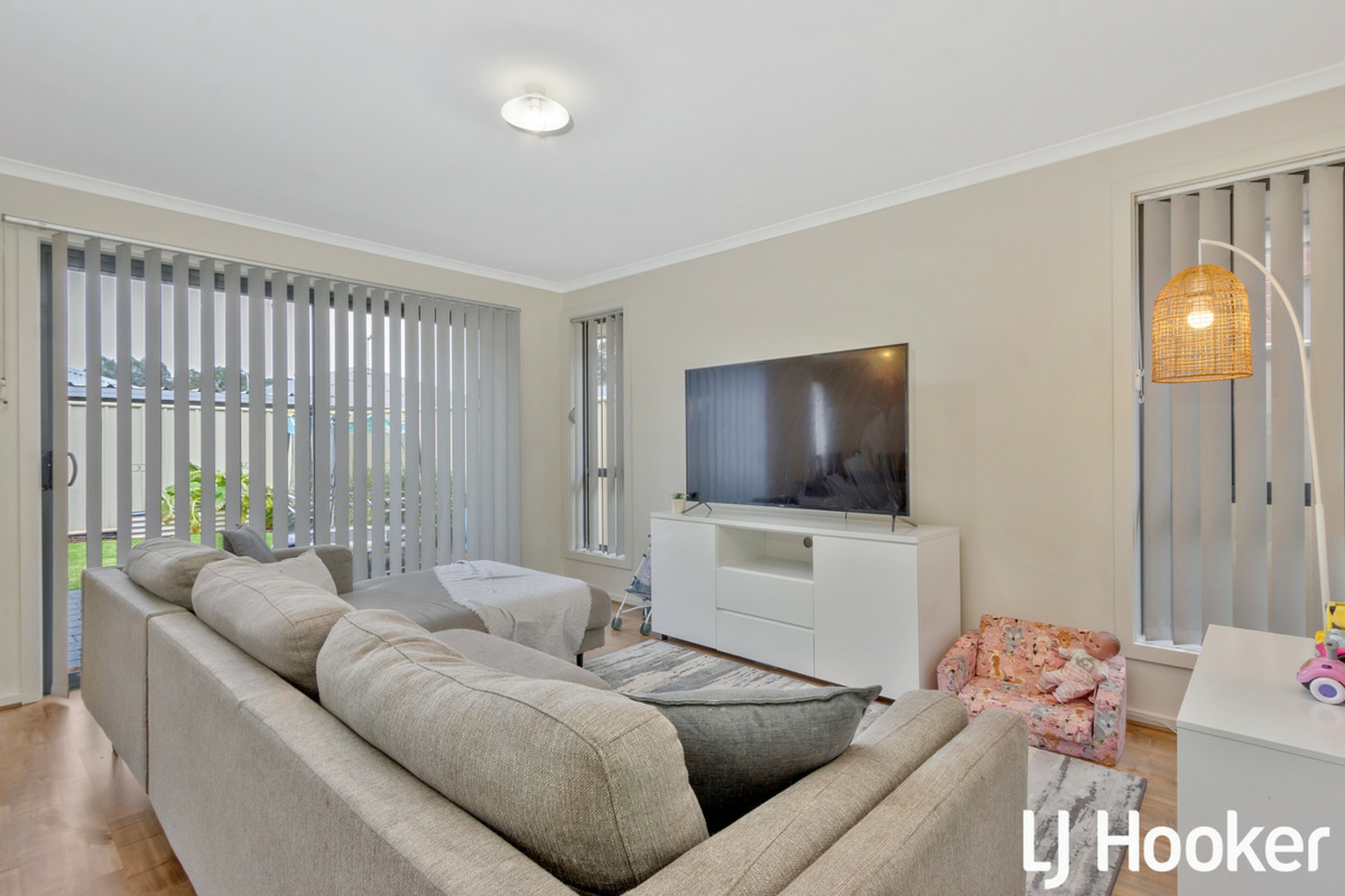 11 Felicia Avenue, SALISBURY DOWNS