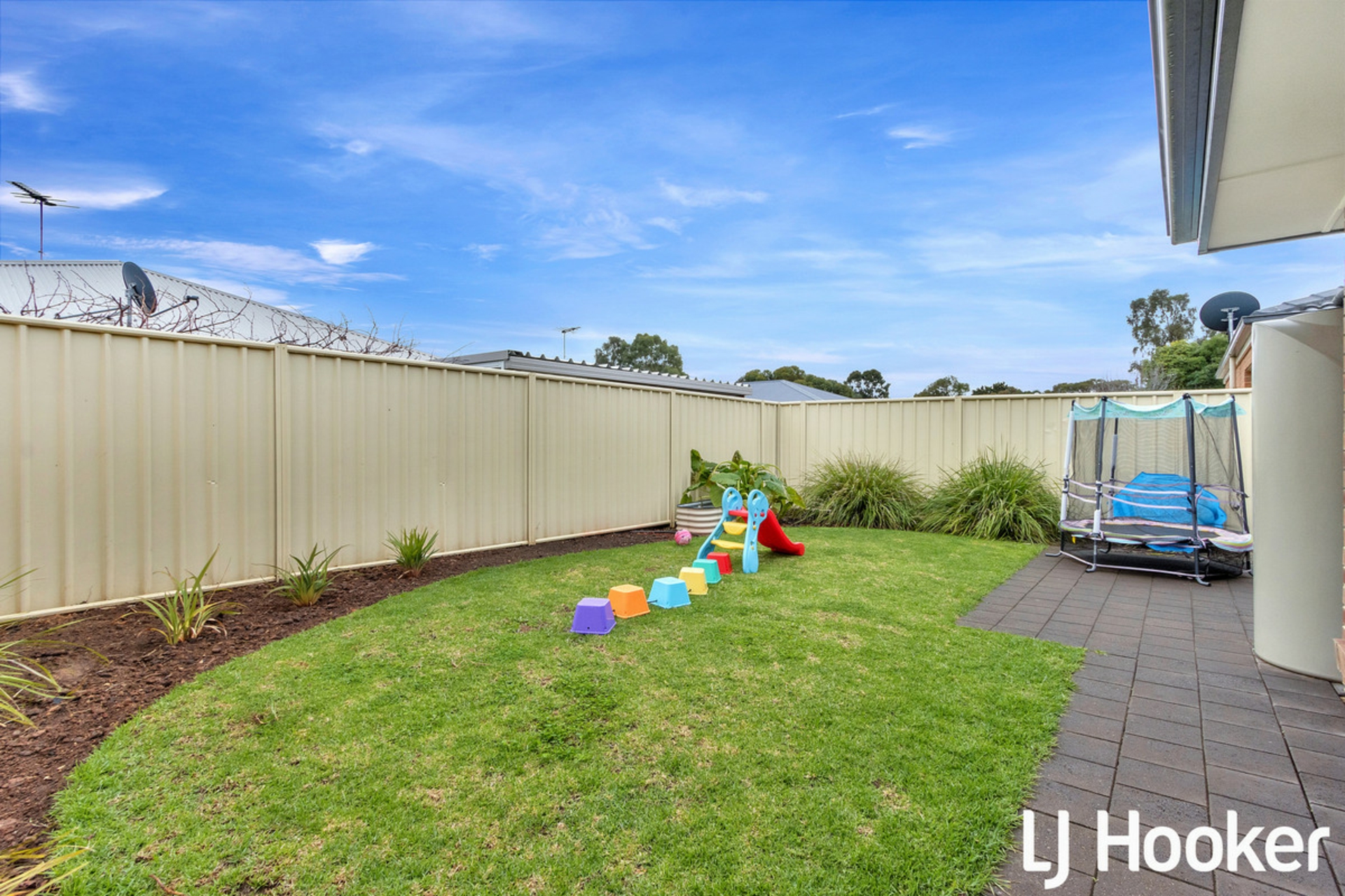 11 Felicia Avenue, SALISBURY DOWNS