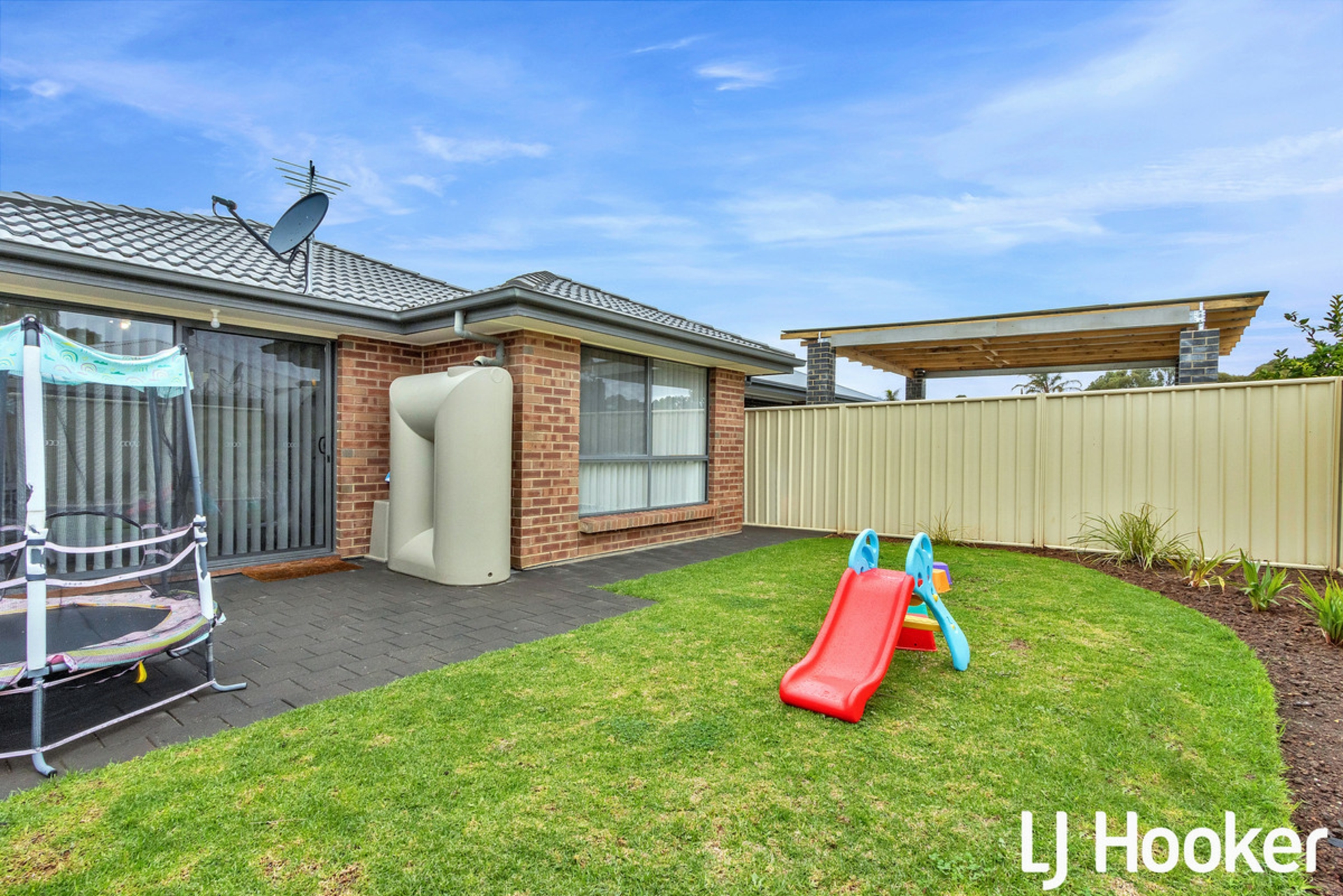 11 Felicia Avenue, SALISBURY DOWNS
