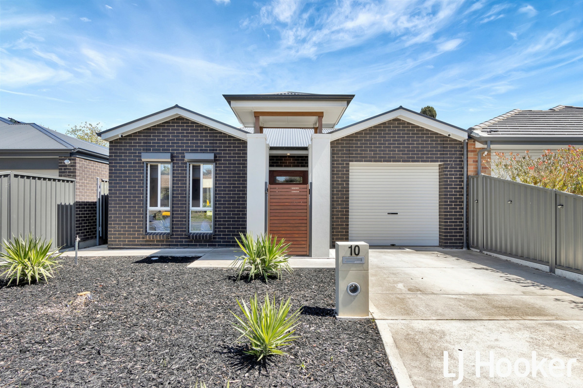 10 Chifley Avenue, HOPE VALLEY