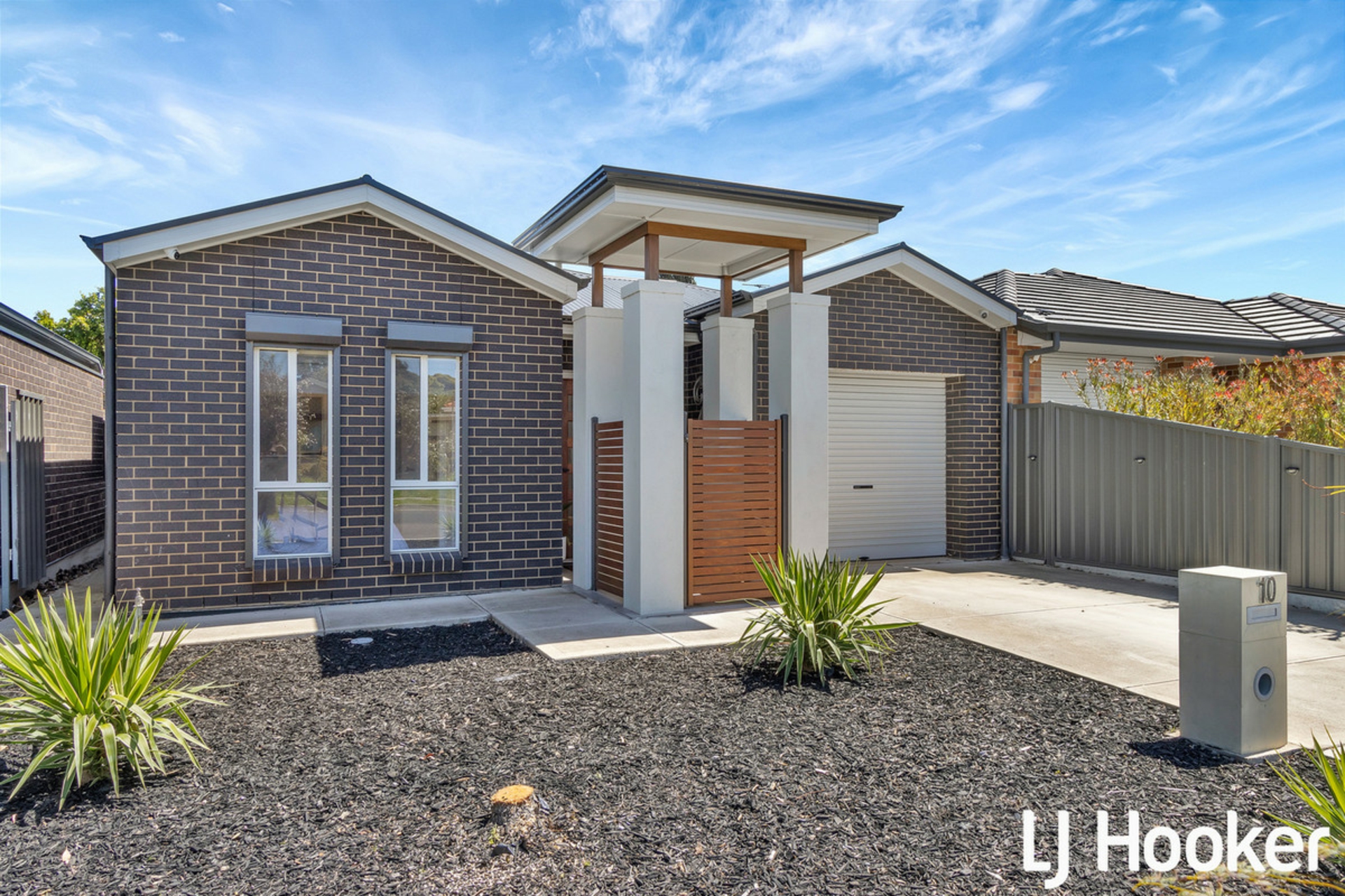 10 Chifley Avenue, HOPE VALLEY