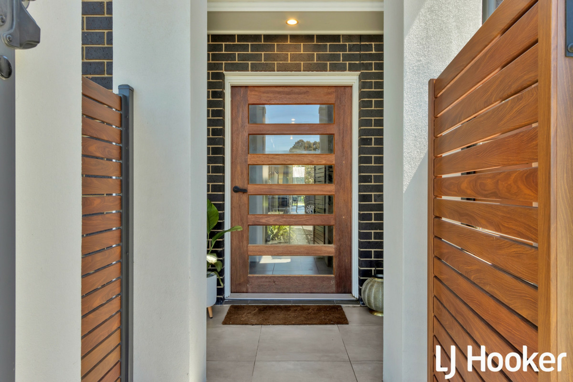 10 Chifley Avenue, HOPE VALLEY