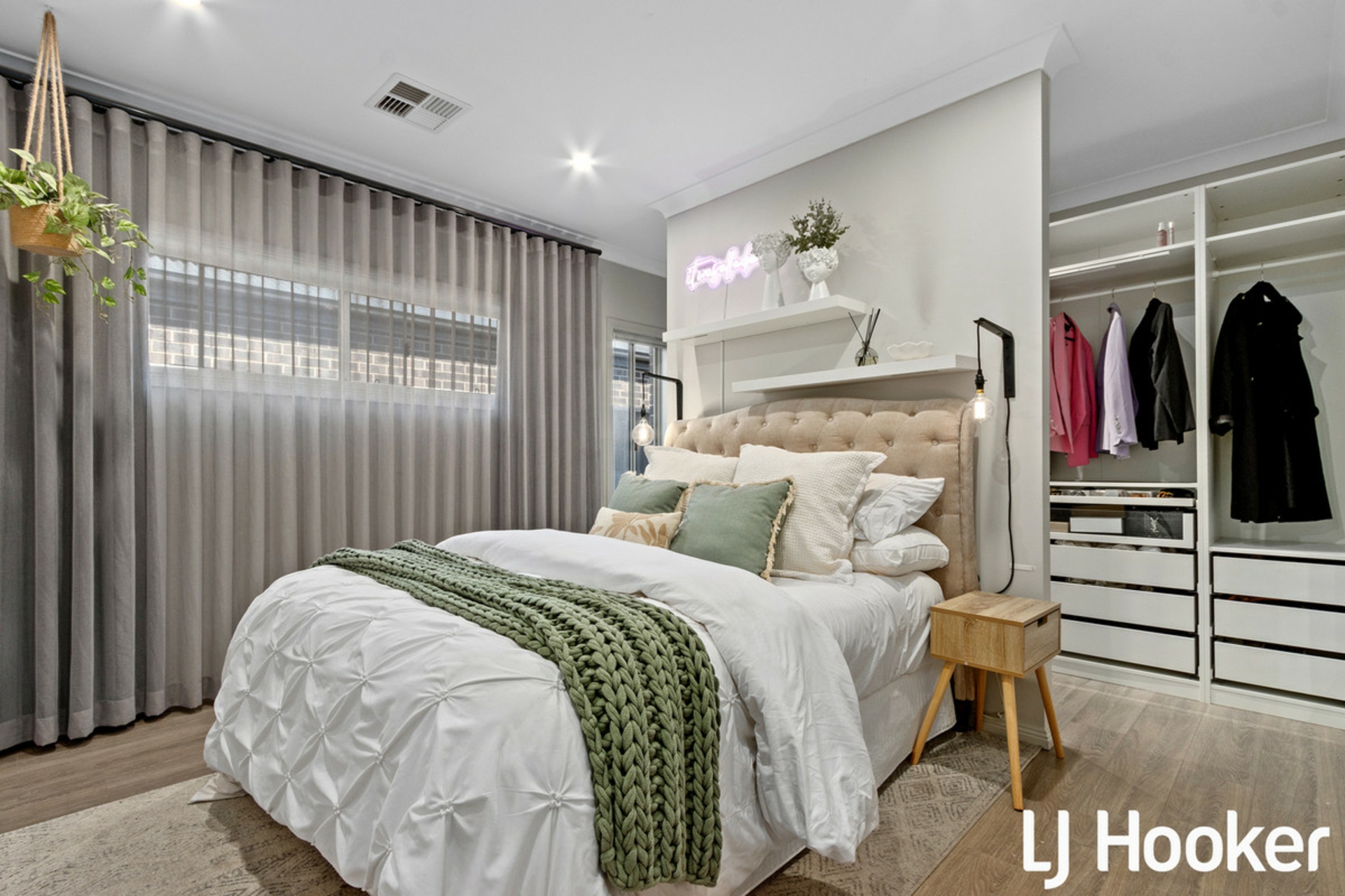 10 Chifley Avenue, HOPE VALLEY