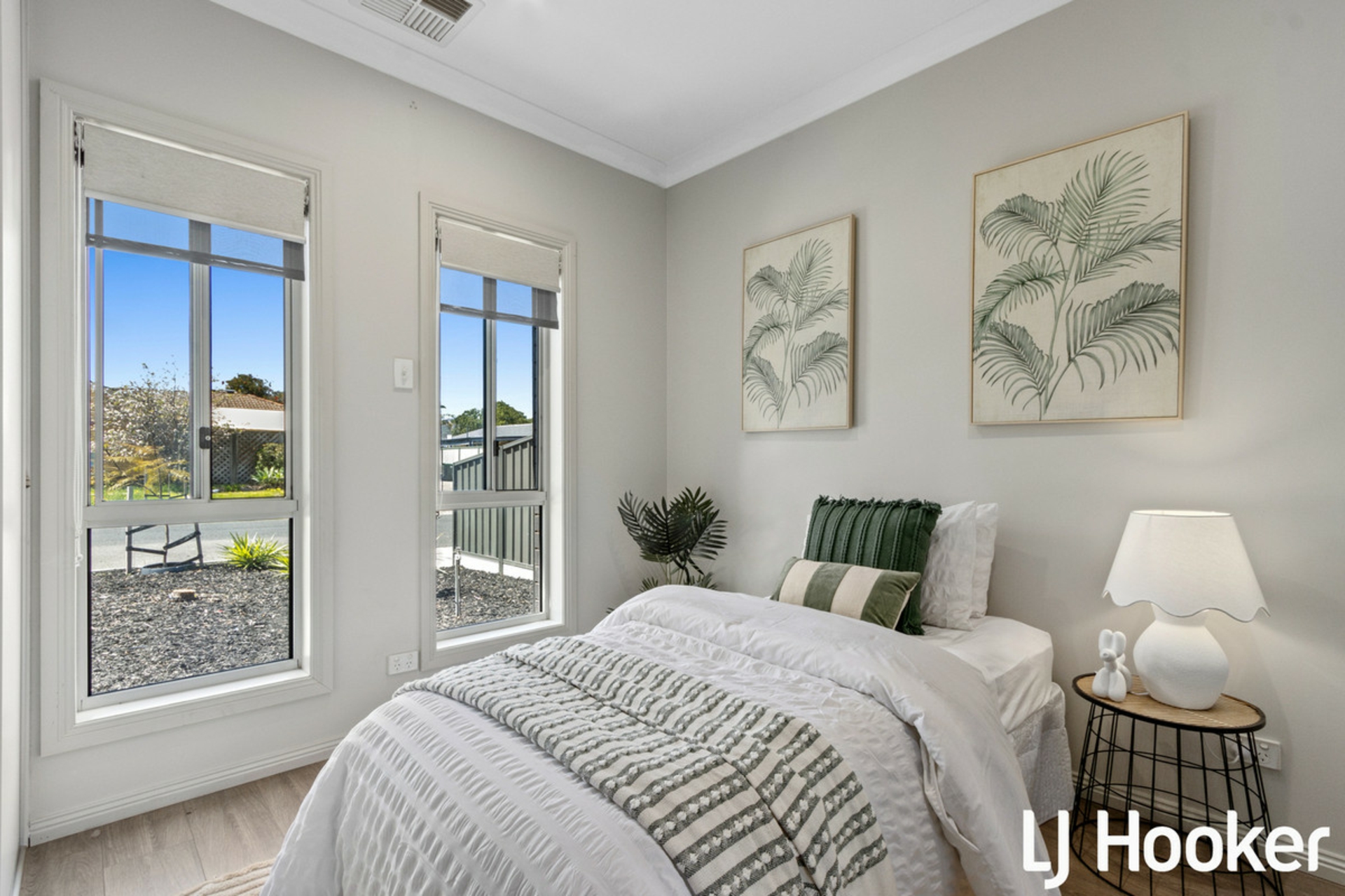 10 Chifley Avenue, HOPE VALLEY