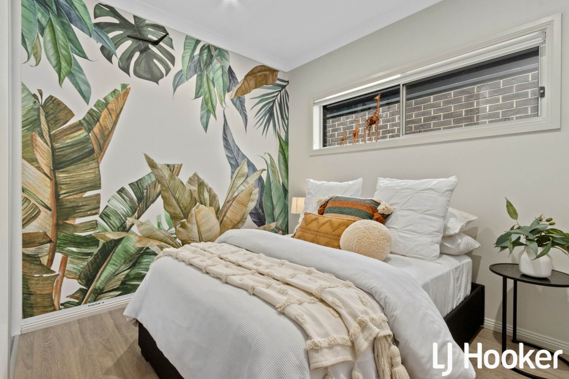 10 Chifley Avenue, HOPE VALLEY