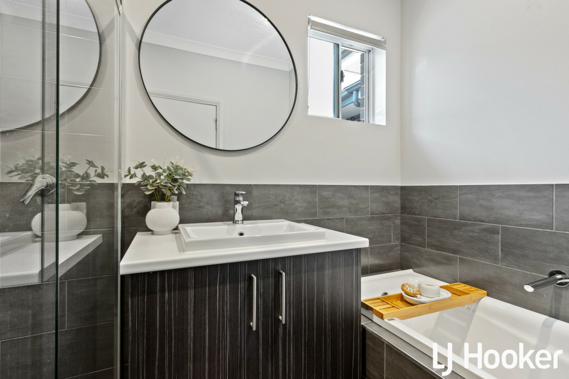 10 Chifley Avenue, HOPE VALLEY