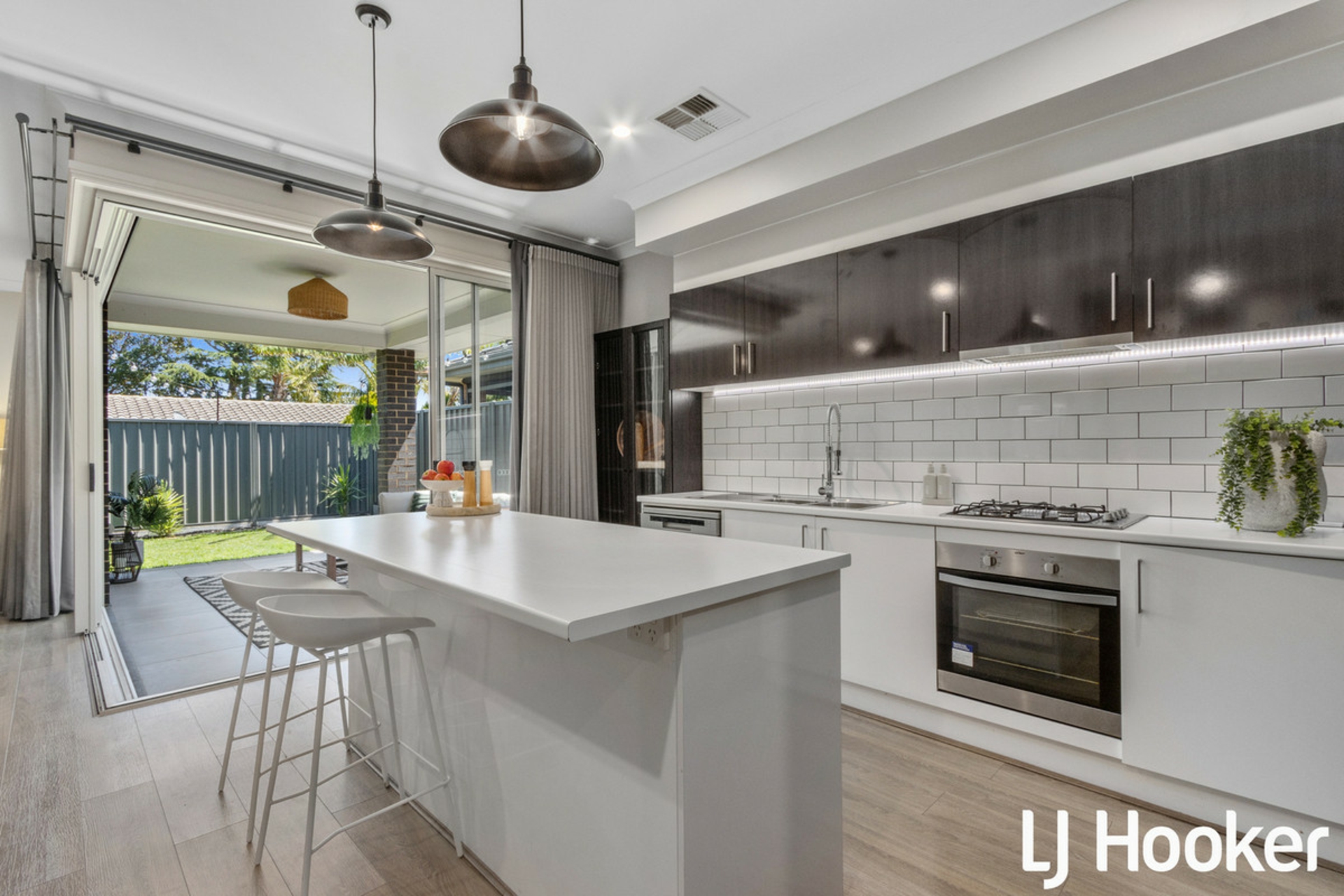 10 Chifley Avenue, HOPE VALLEY