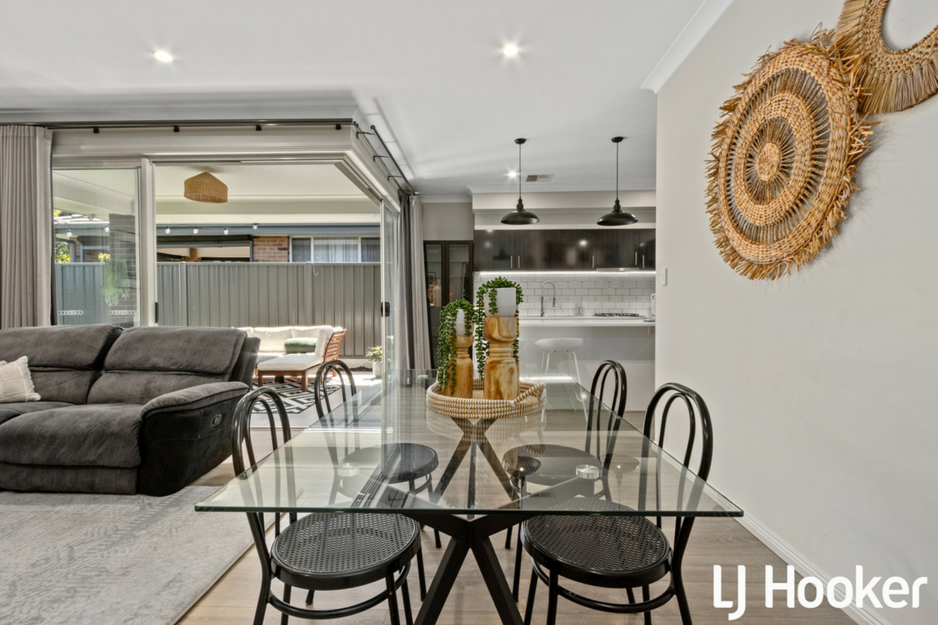 10 Chifley Avenue, HOPE VALLEY