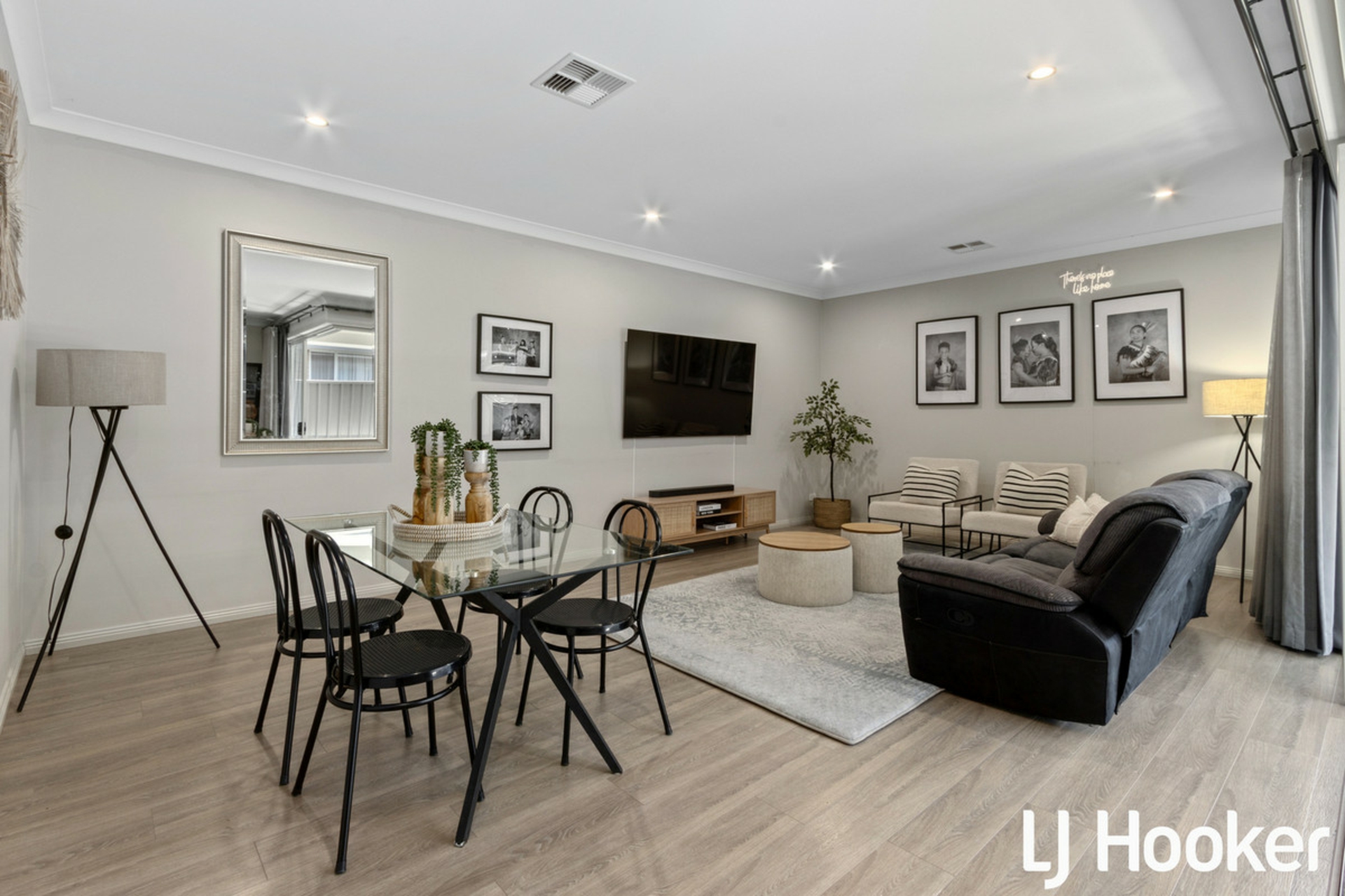 10 Chifley Avenue, HOPE VALLEY