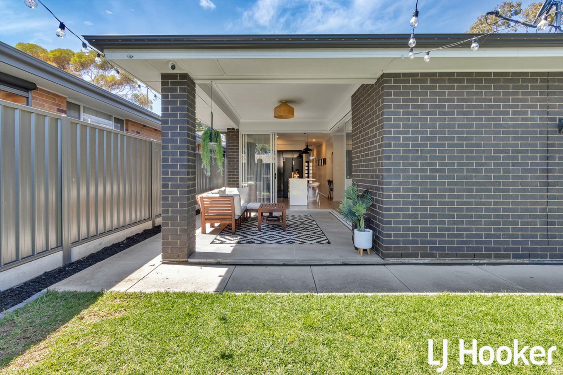 10 Chifley Avenue, HOPE VALLEY