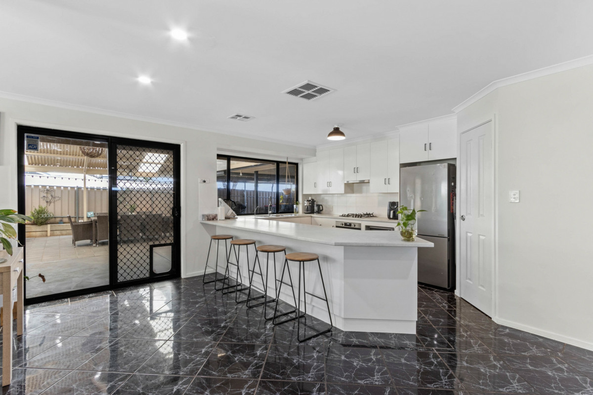 39 Gleeson Grove, EVANSTON PARK