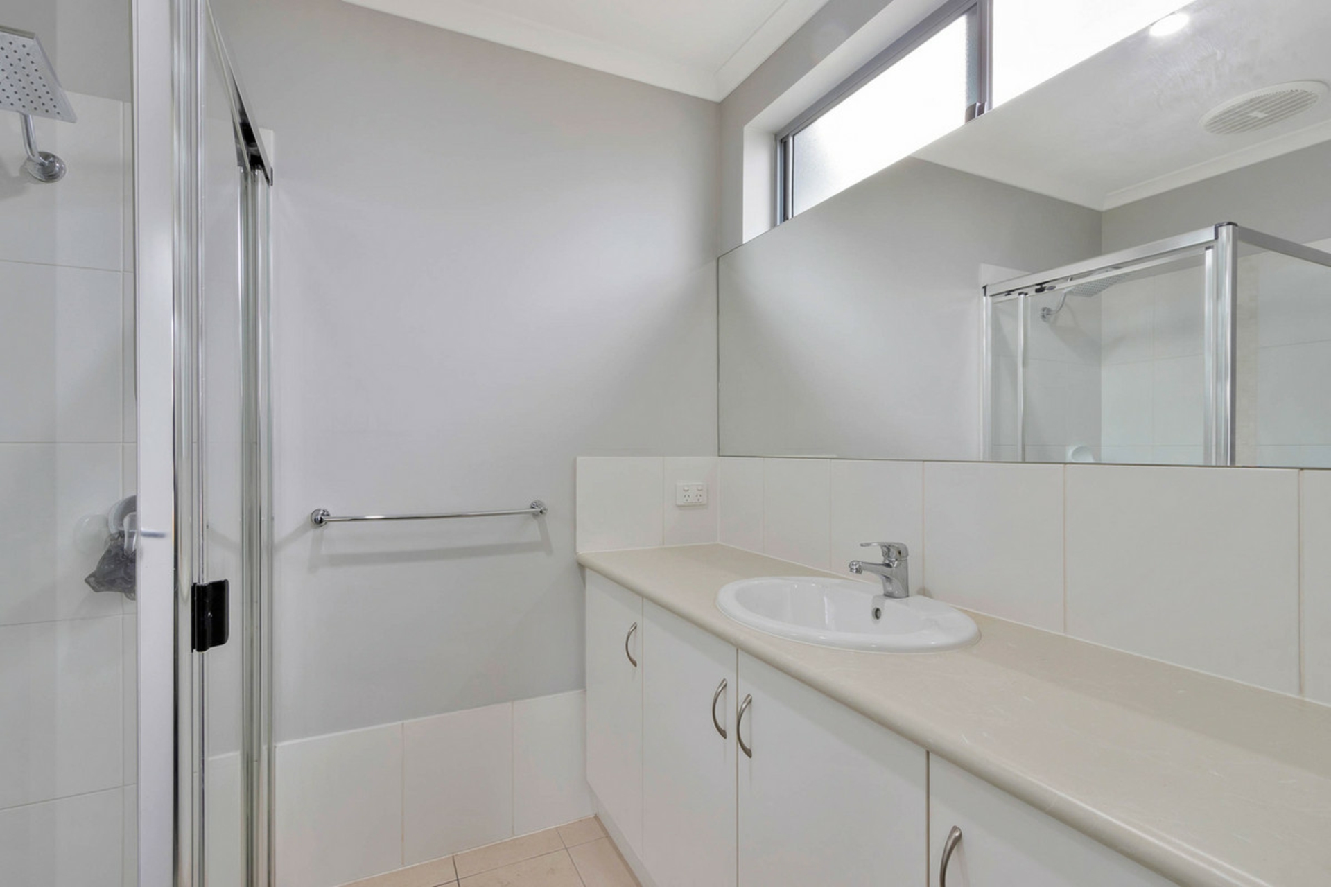 29 Dyson Street, EVANSTON