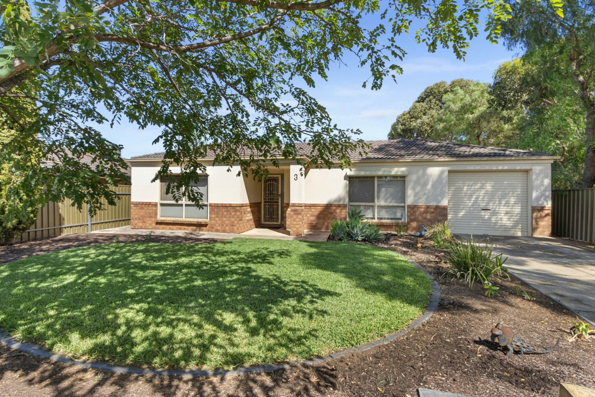 3 Cox Court, EVANSTON