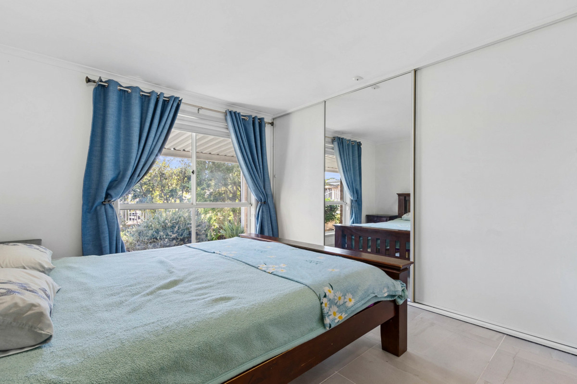 2 Dunn Court, WASLEYS