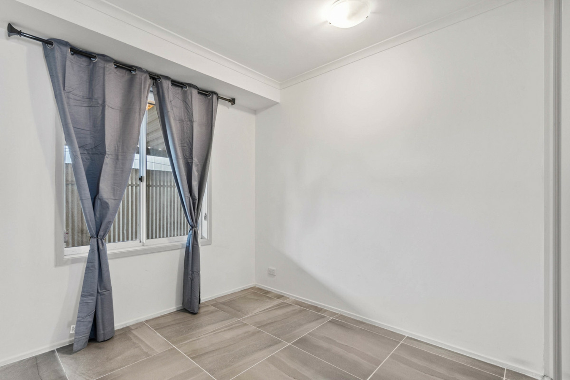 2 Dunn Court, WASLEYS
