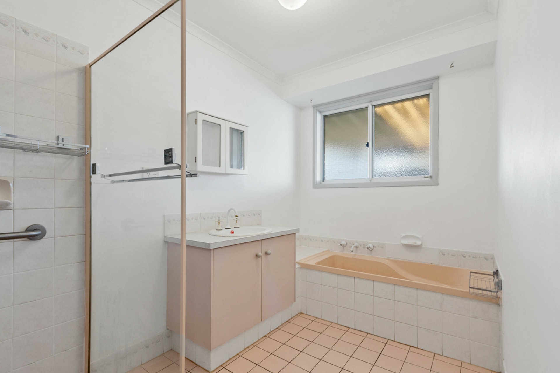 2 Dunn Court, WASLEYS