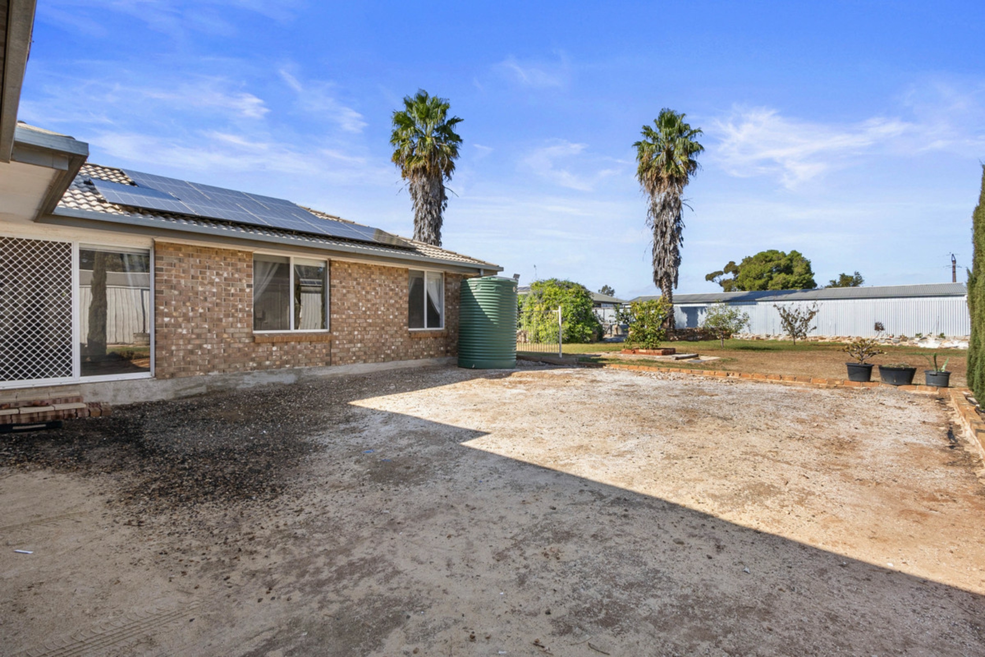 2 Dunn Court, WASLEYS
