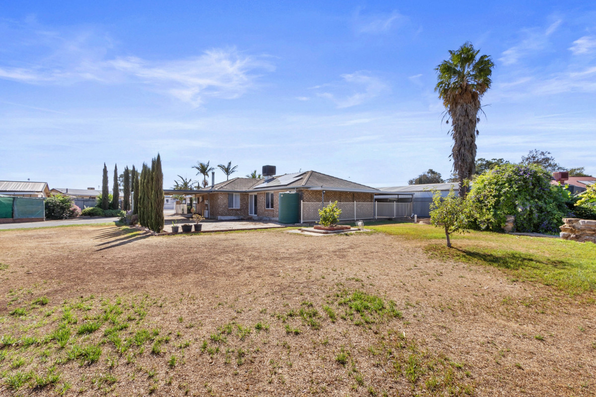 2 Dunn Court, WASLEYS