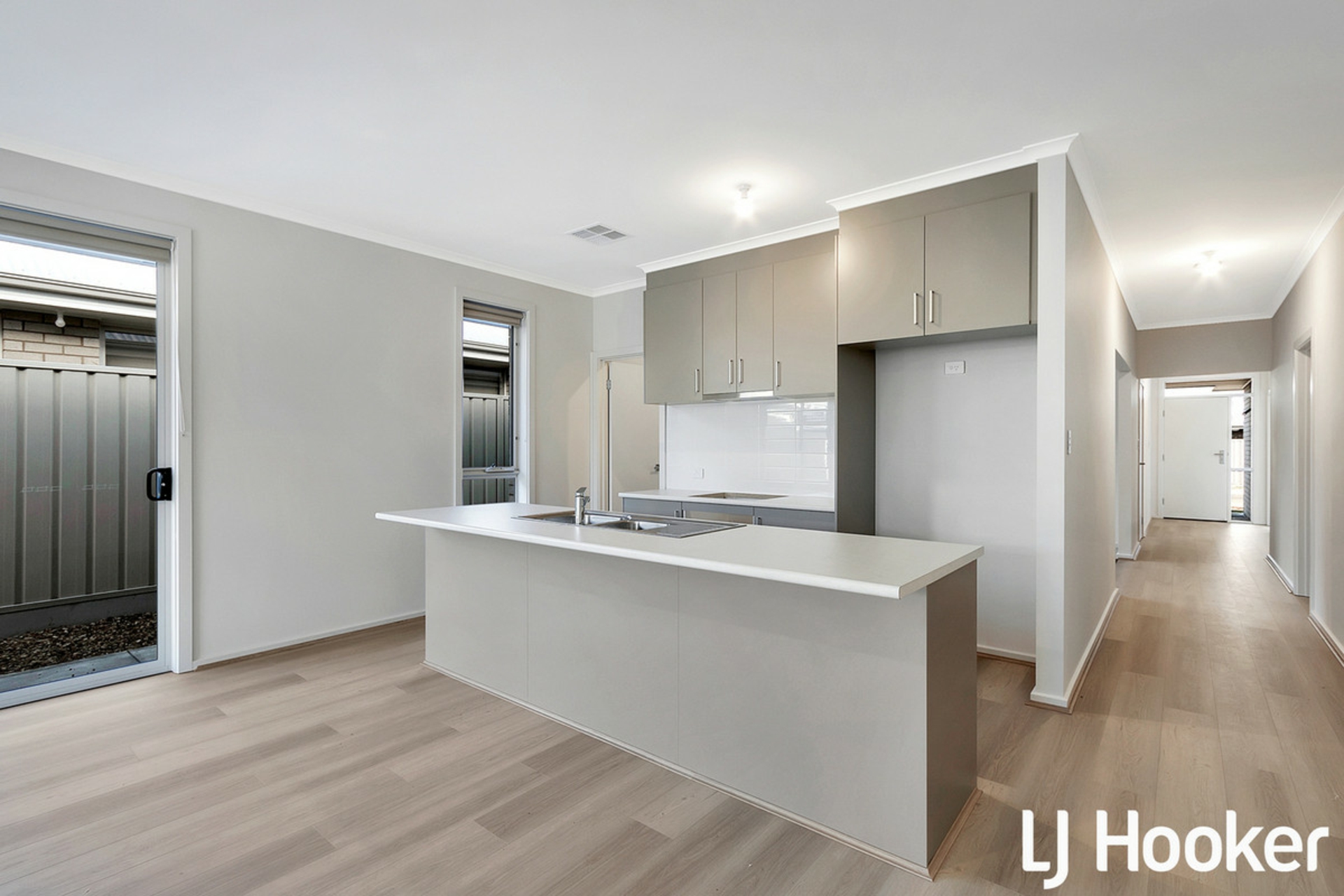 26 Bonham Crescent, MUNNO PARA WEST