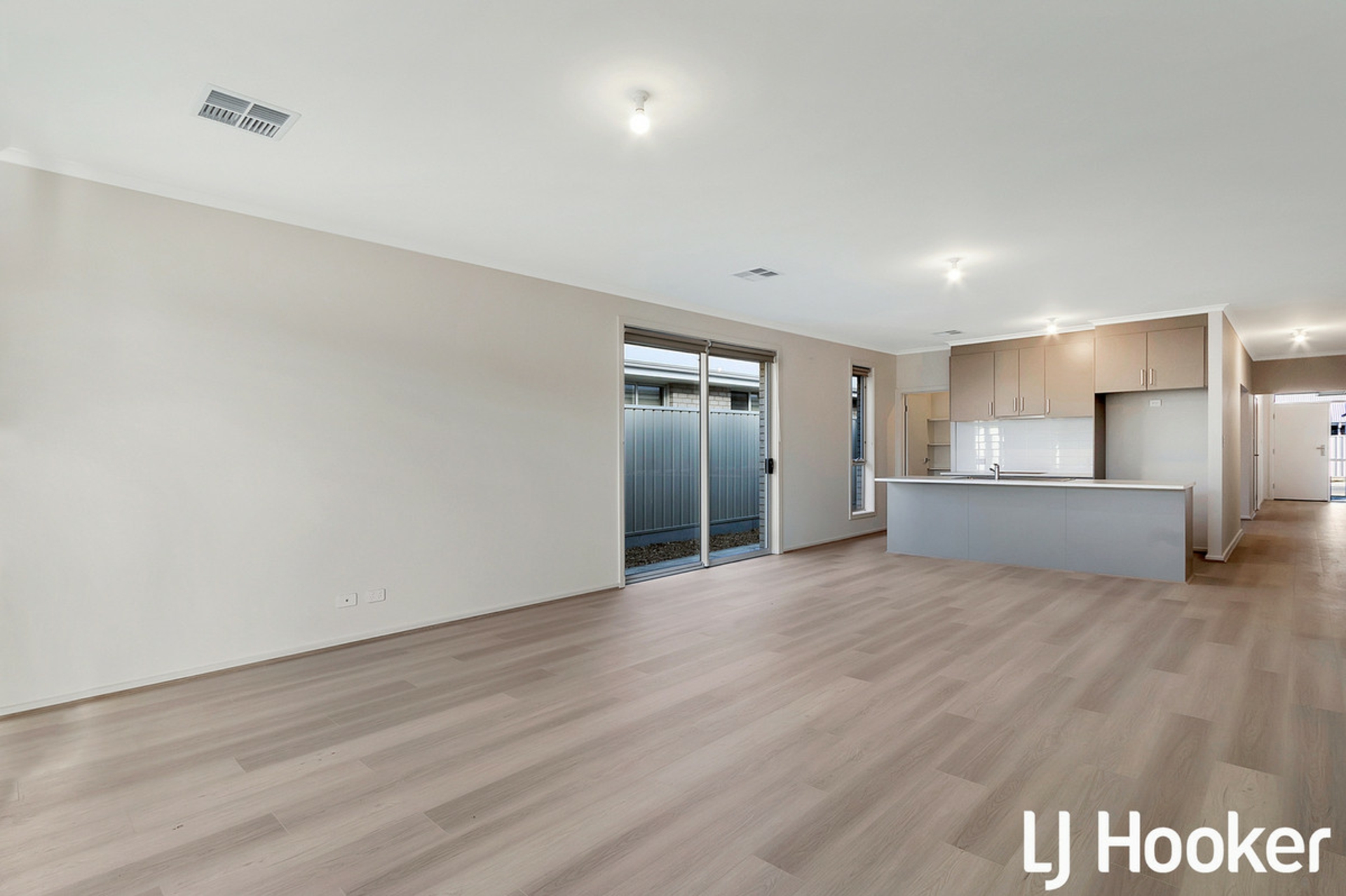 26 Bonham Crescent, MUNNO PARA WEST