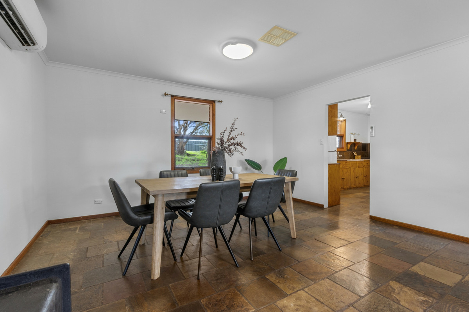 2b Sunnydale Avenue — photo 7 of 21