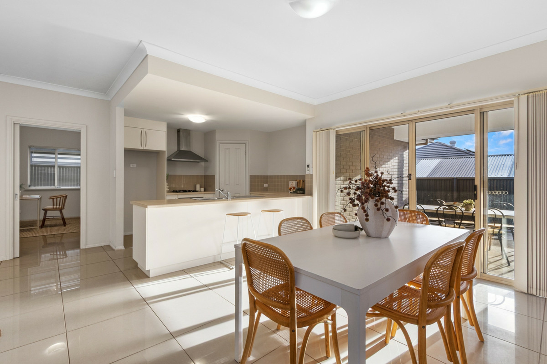 6 Salmon Gum Crescent — photo 11 of 21