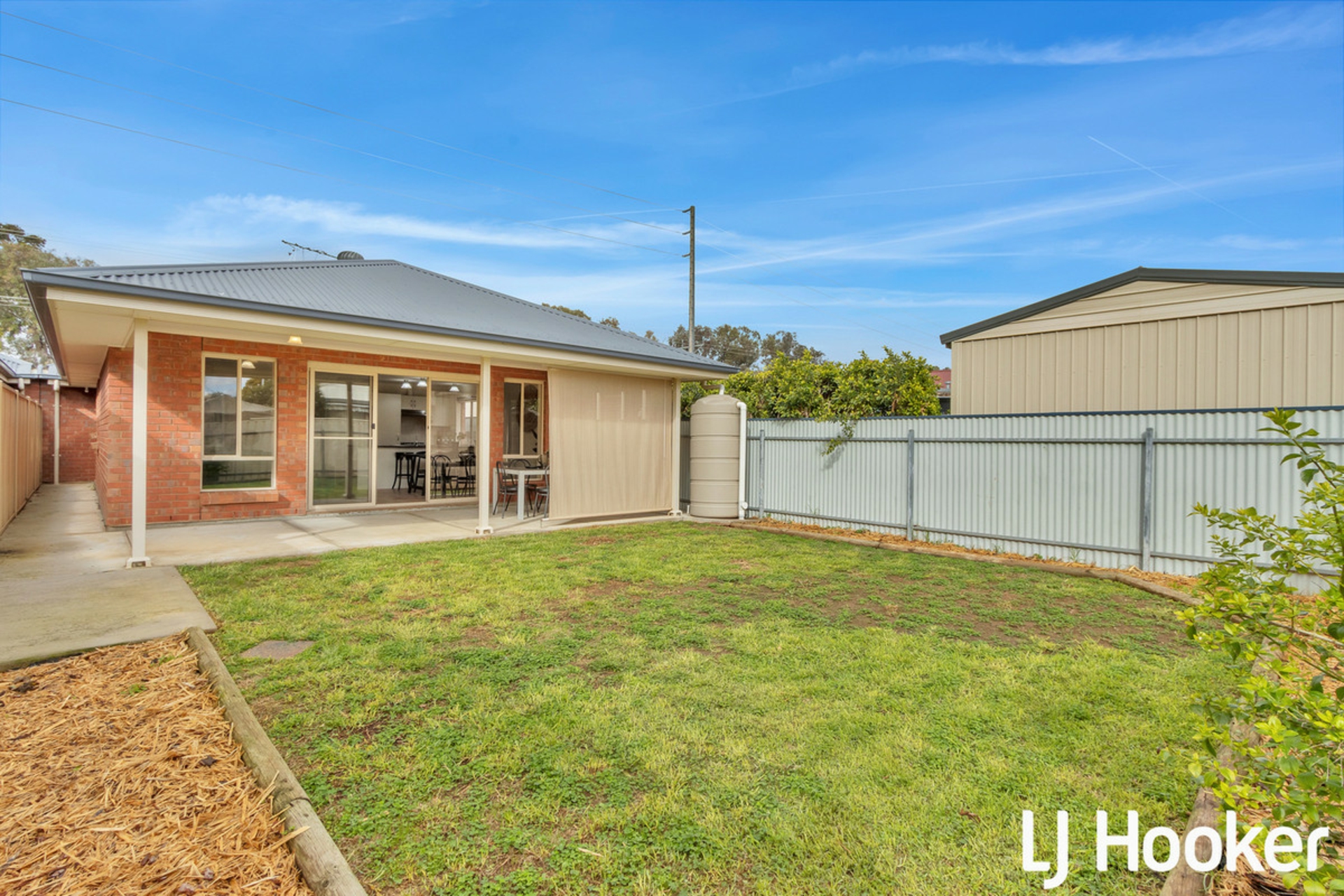 55 Railway Crescent — photo 18 of 18