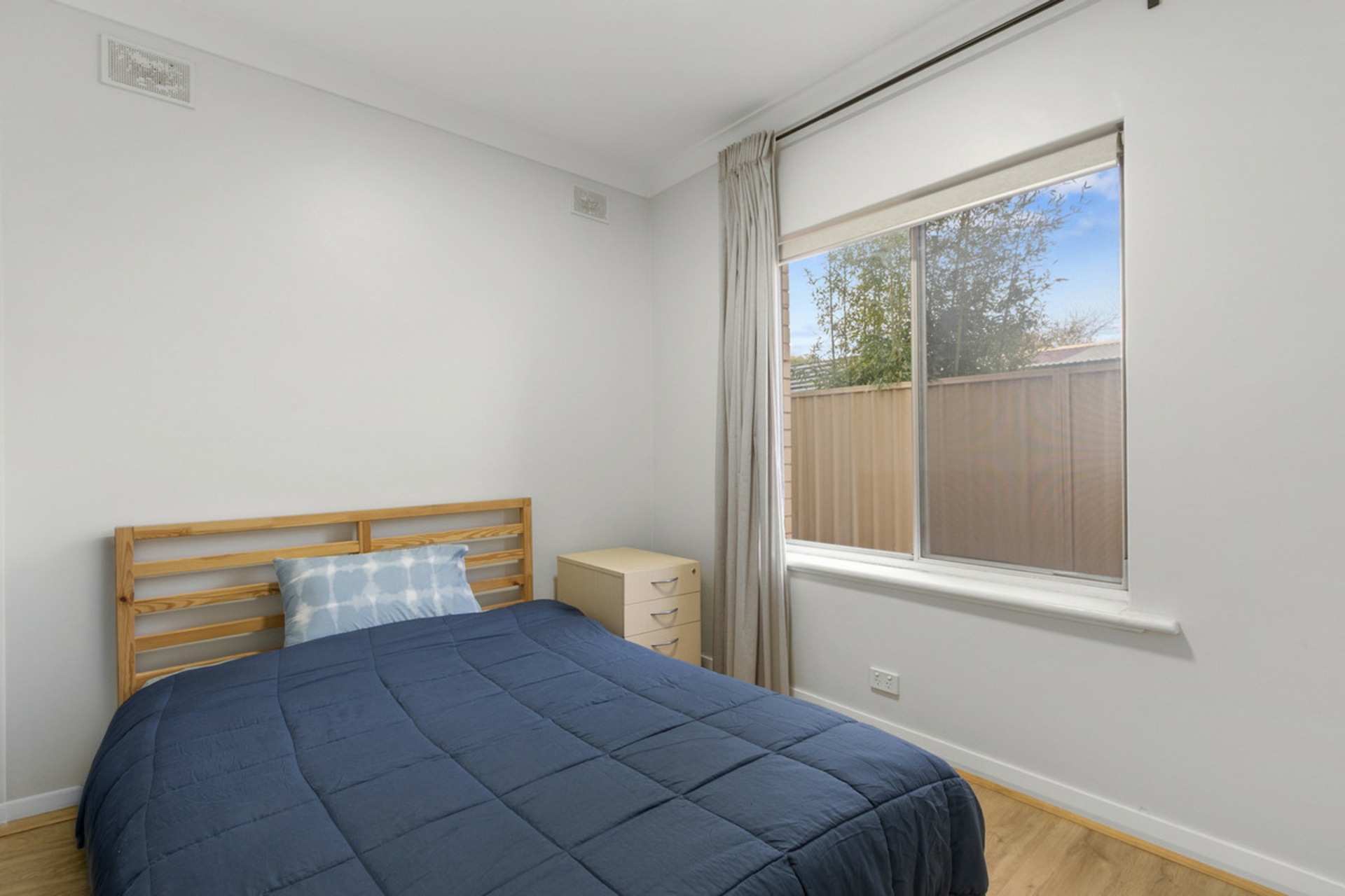 1/ 16 Russell Street — photo 11 of 16