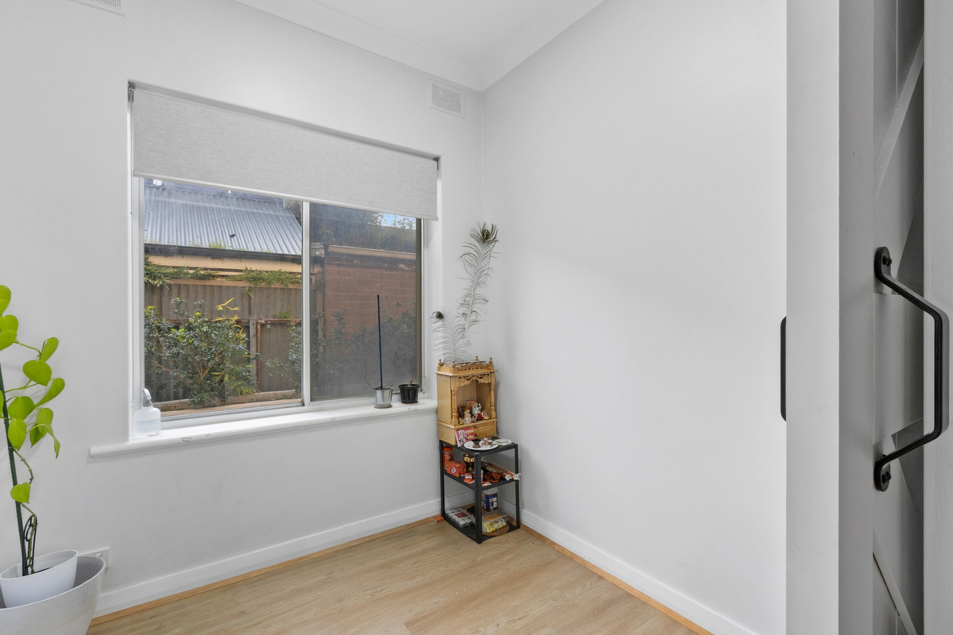 1/ 16 Russell Street — photo 12 of 16