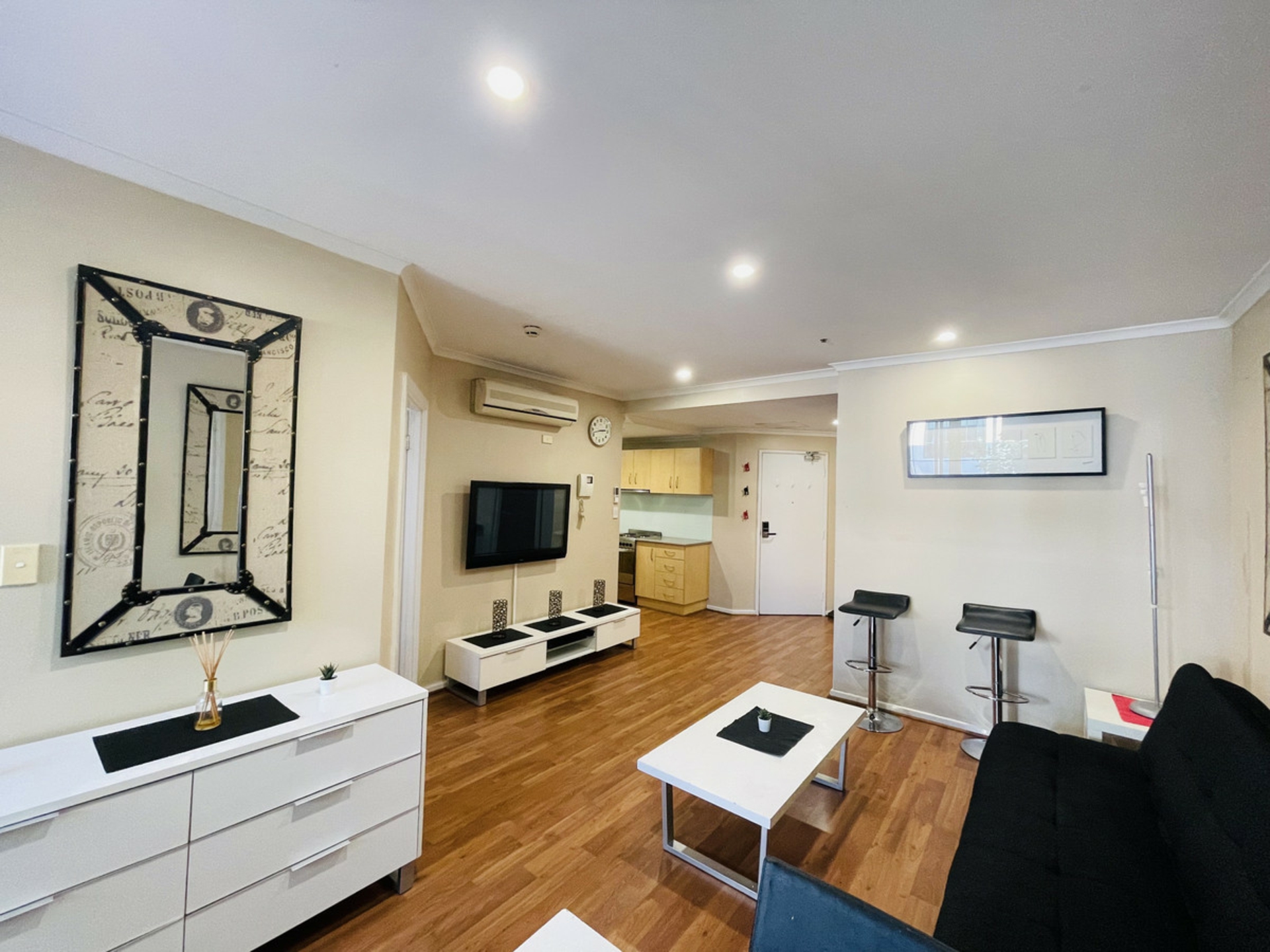 37/65 King William Street — photo 3 of 4