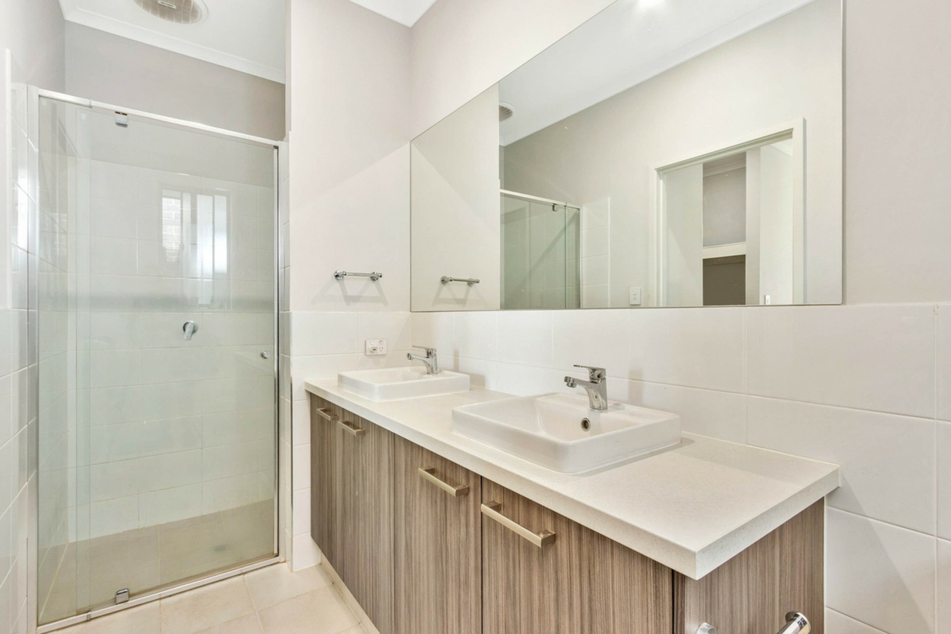 5 Peter Street — photo 13 of 20