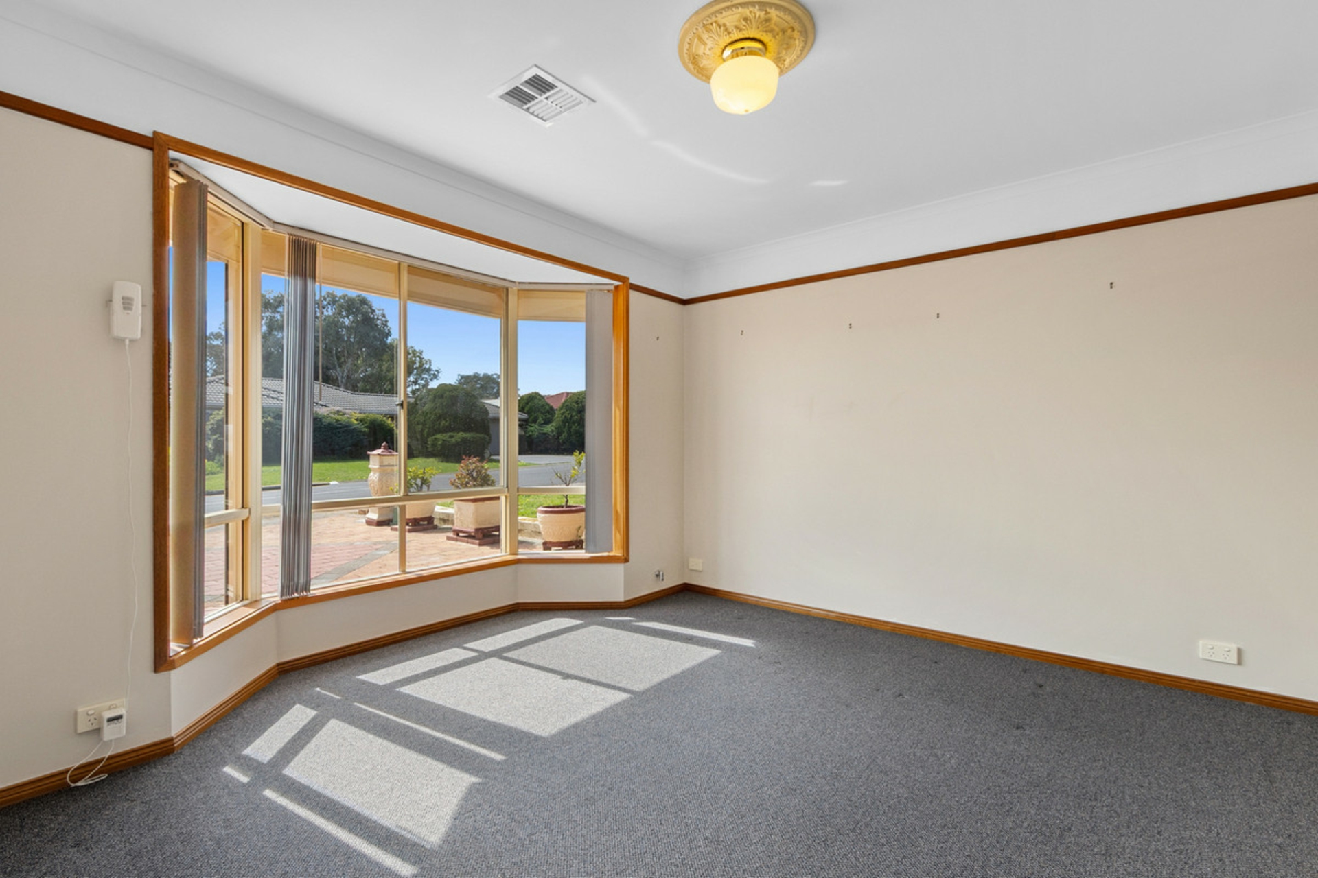 2 Enmore Drive — photo 3 of 18