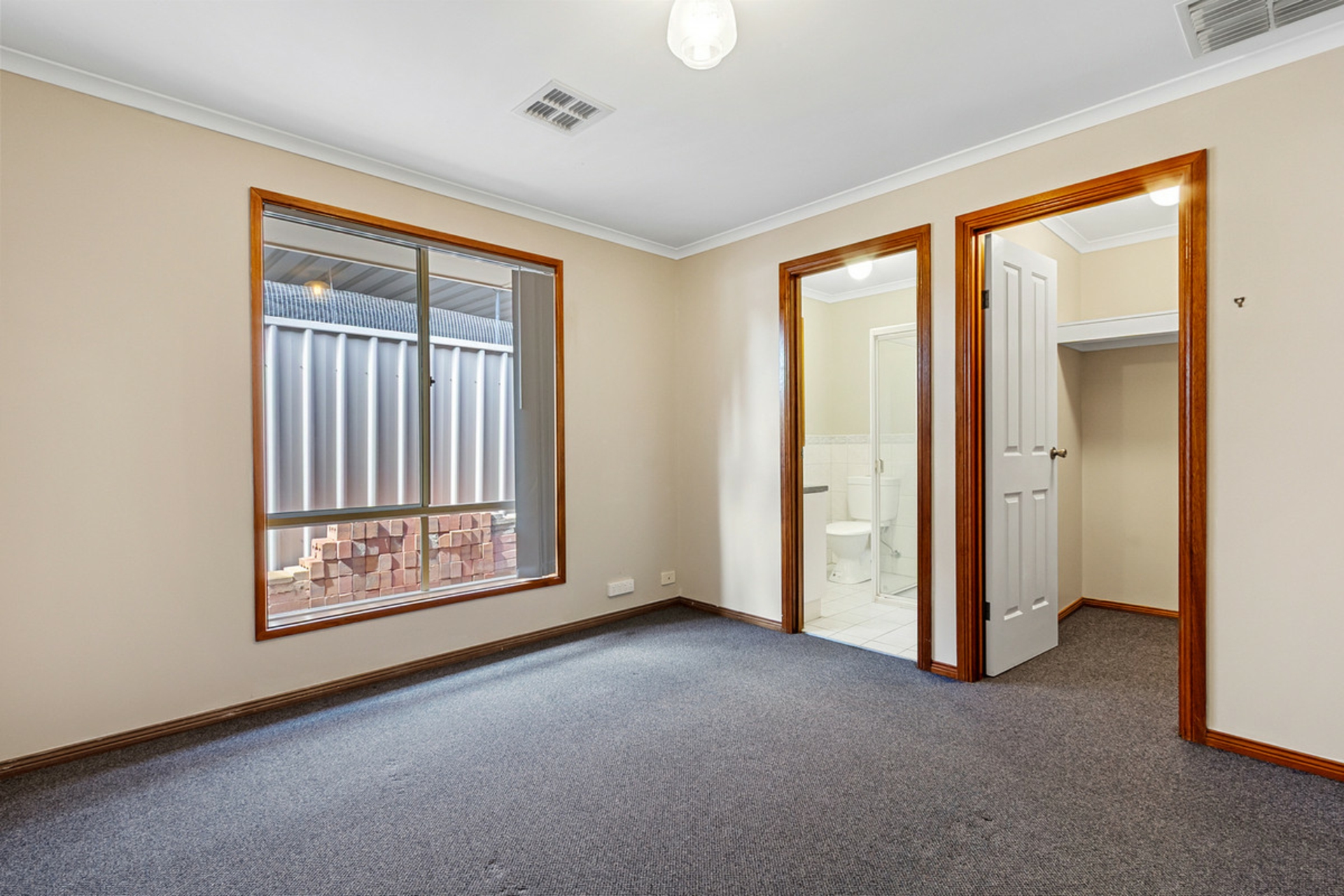 2 Enmore Drive — photo 4 of 18