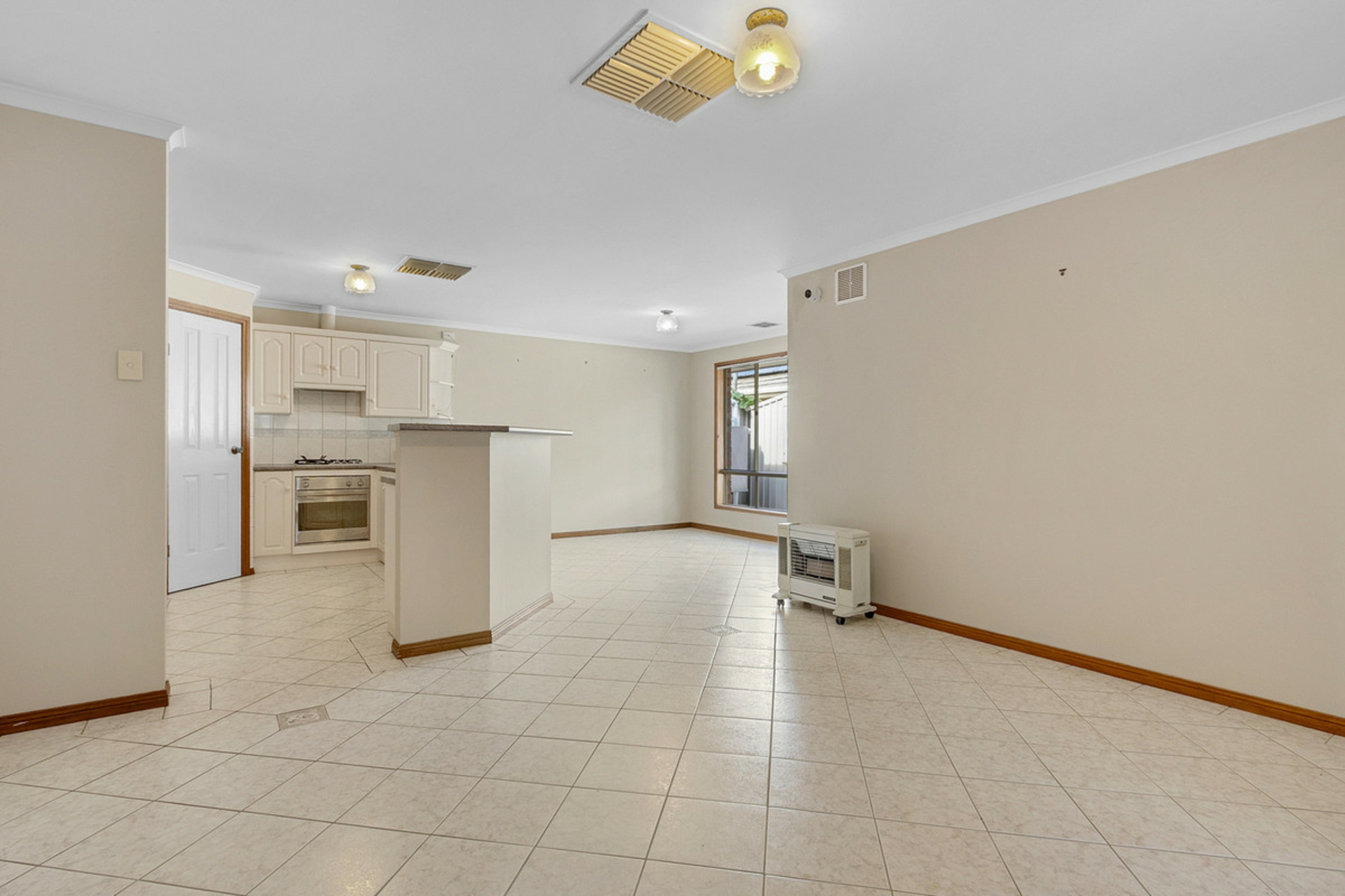 2 Enmore Drive — photo 11 of 18