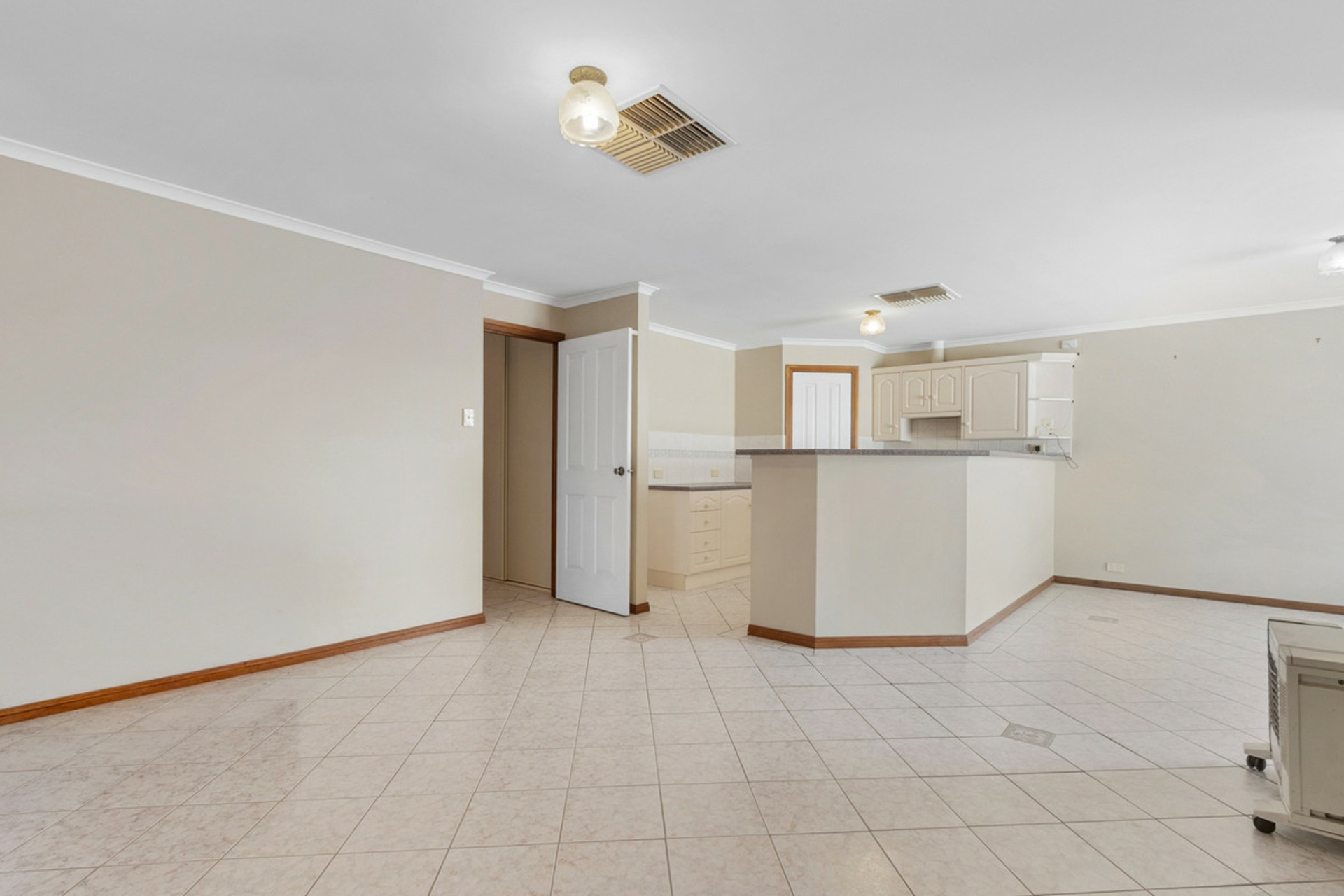 2 Enmore Drive — photo 12 of 18