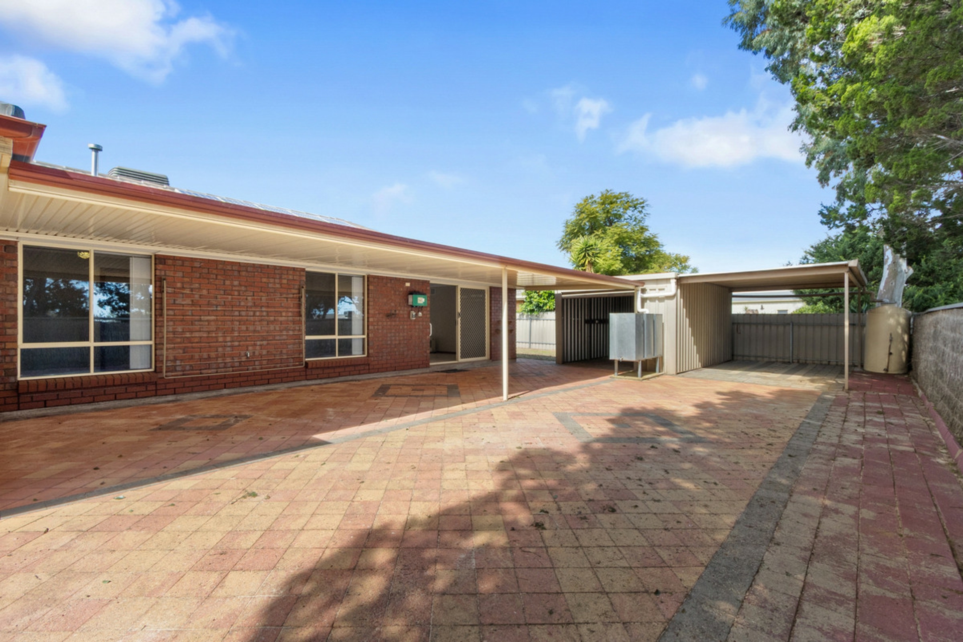 2 Enmore Drive — photo 15 of 18