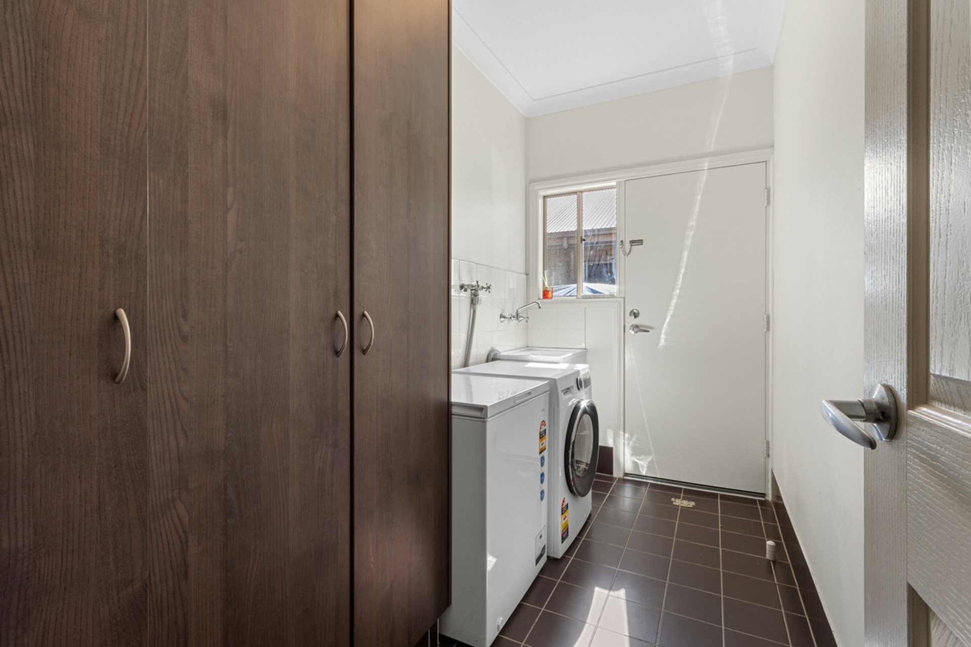 9/56a Hillier Road — photo 8 of 16