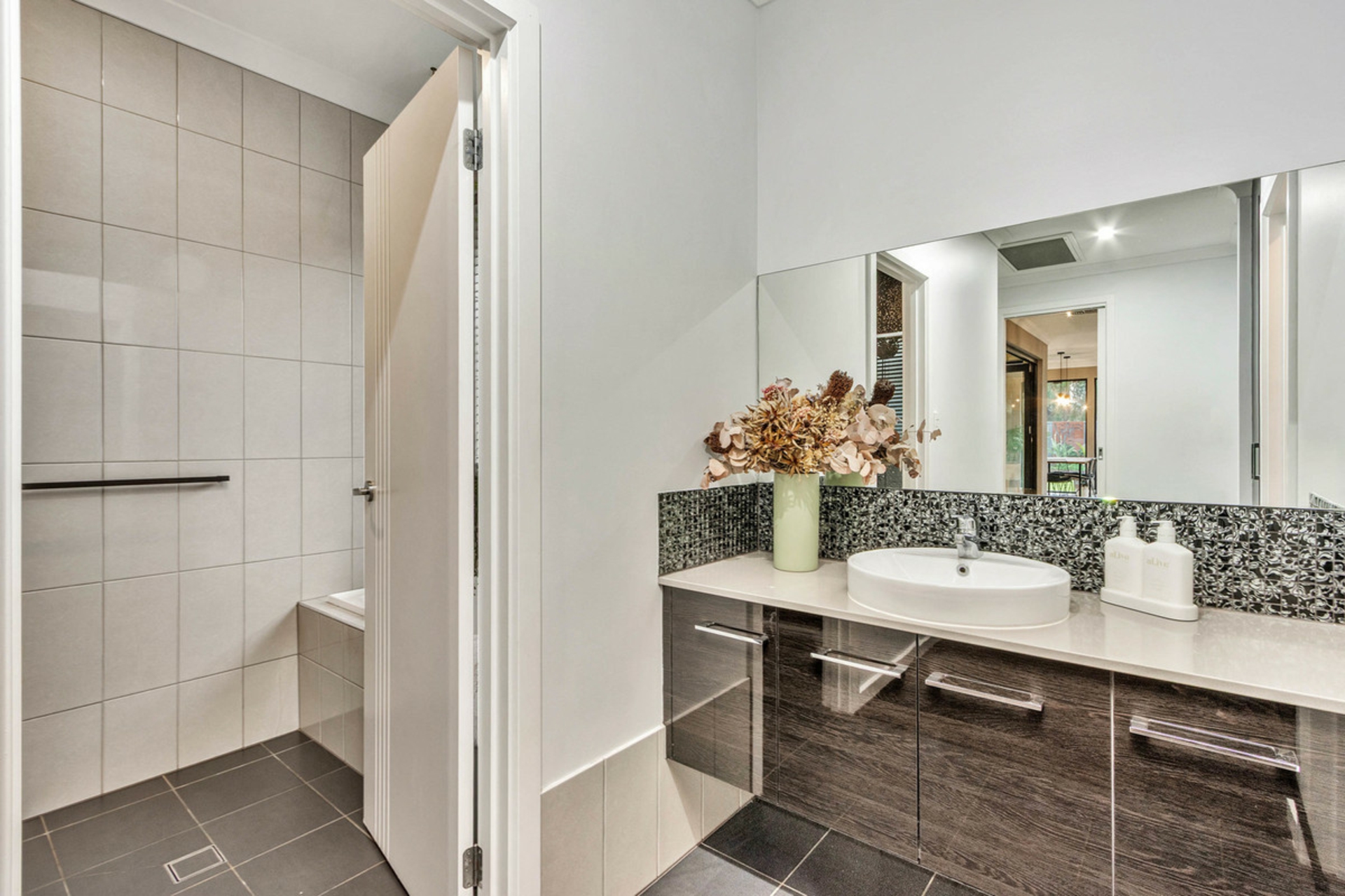 1 Haywood Court — photo 10 of 30
