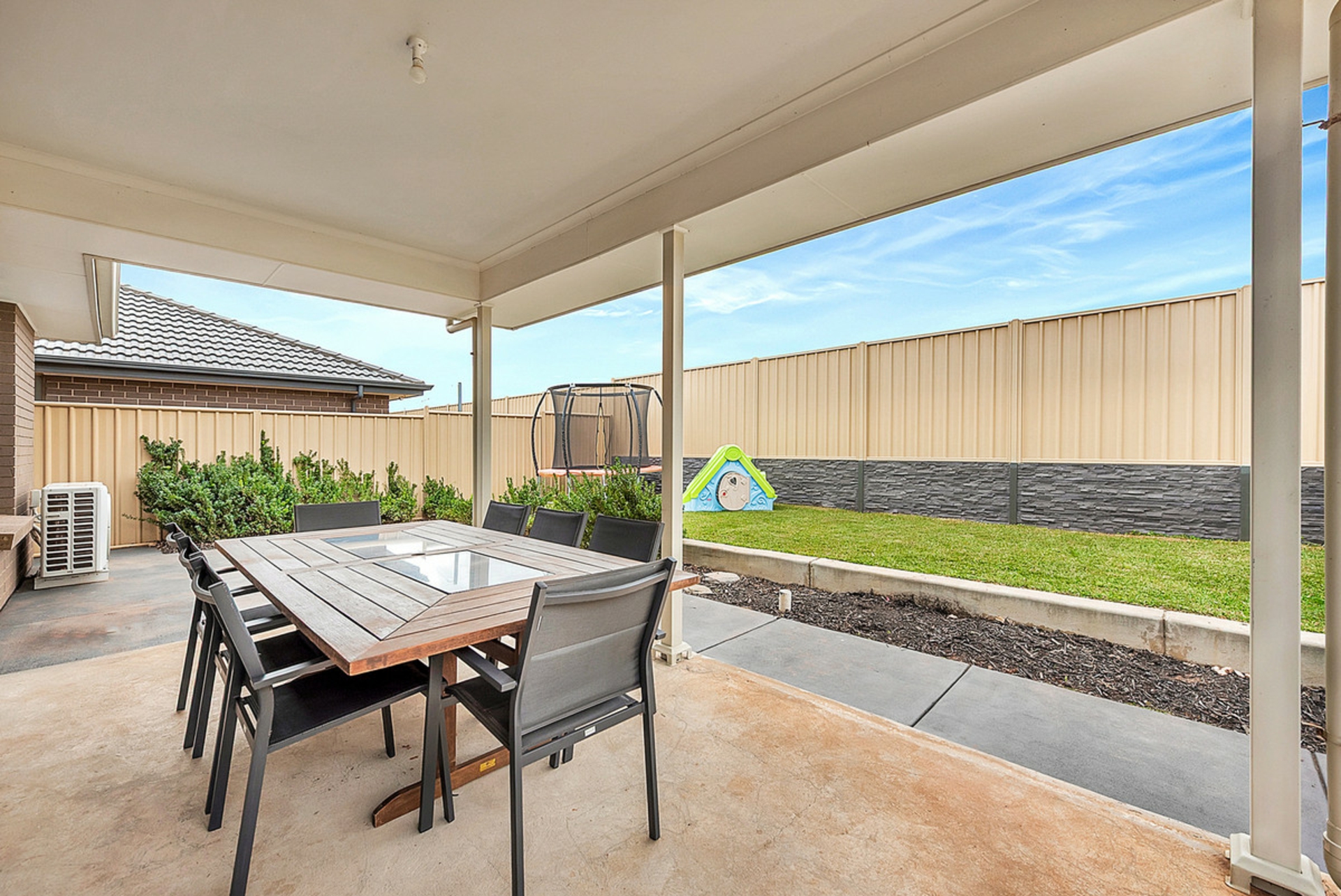 31 Admiral Parade — photo 15 of 17
