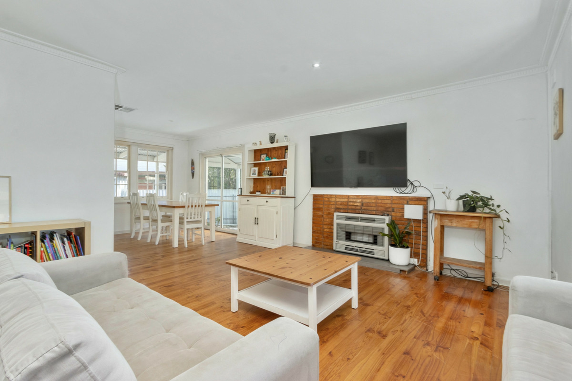 108 McKenzie Road — photo 5 of 17