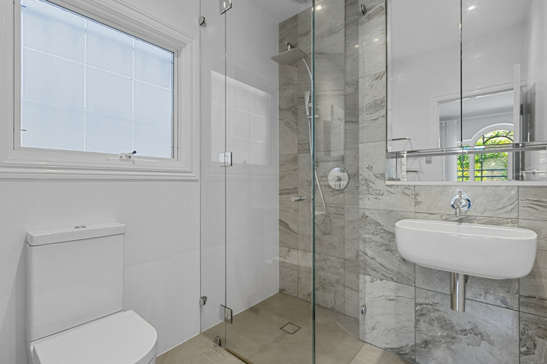 18 Wellington Close — photo 14 of 25